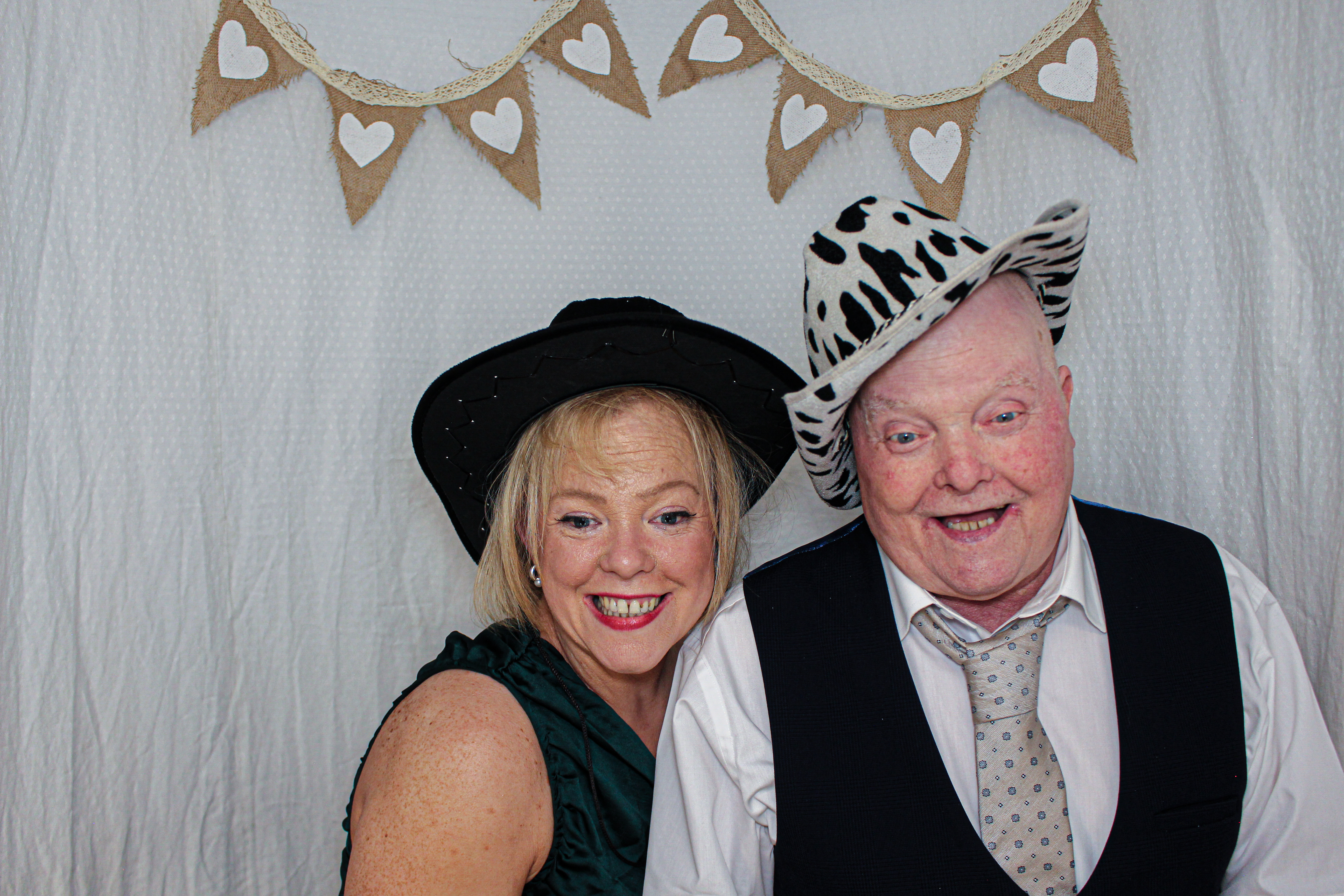 Bethany & Darren's Wedding | View more photos from the event at gallery.capturecube.co.uk/u/Capture-Cube/Bethany-Darrens-Wedding