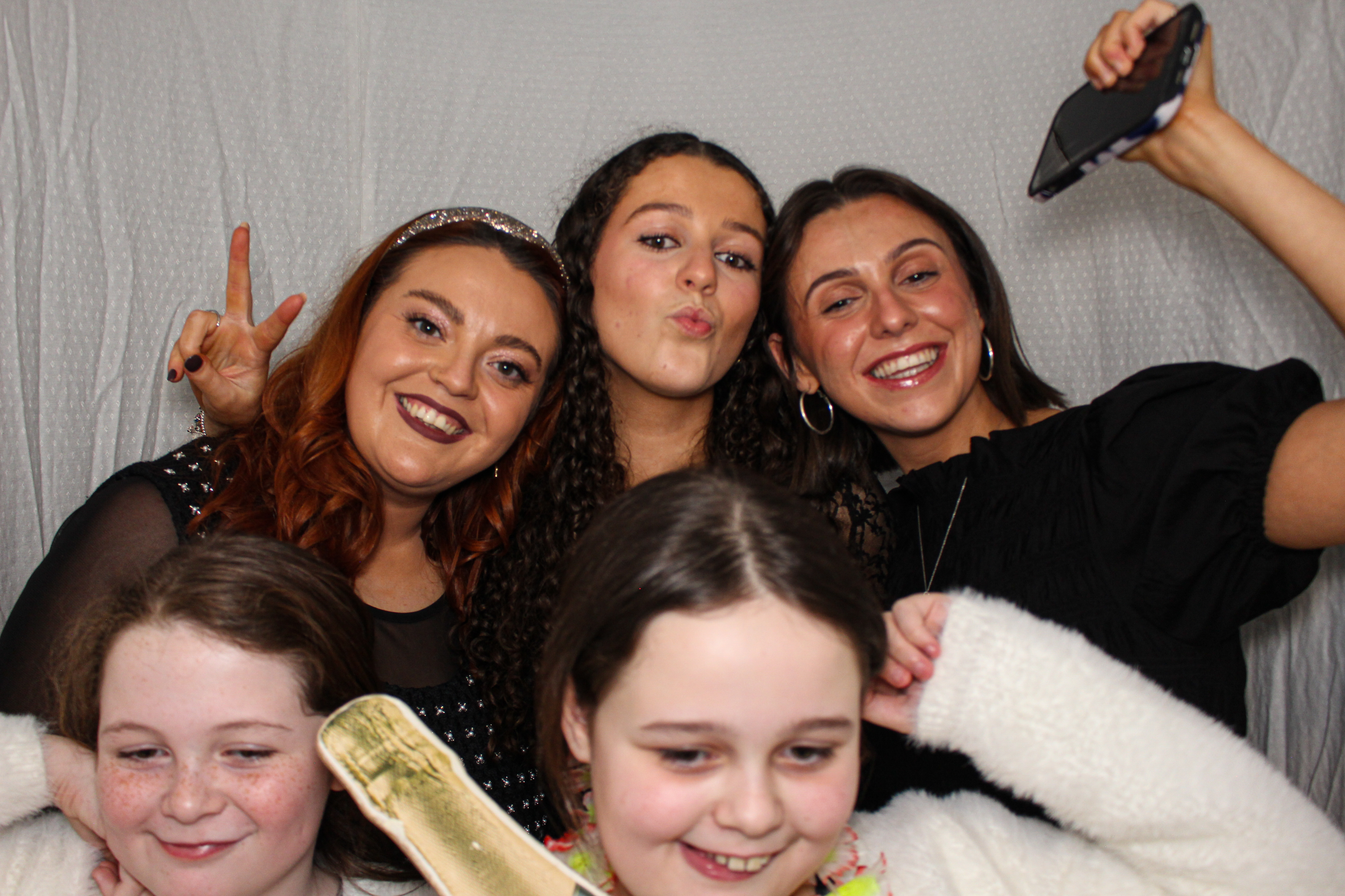 Hannah & Izzy's 18th Birthday Party | View more photos from the event at gallery.capturecube.co.uk/u/Capture-Cube/Hannah-Izzys-18th-Birthday-Party