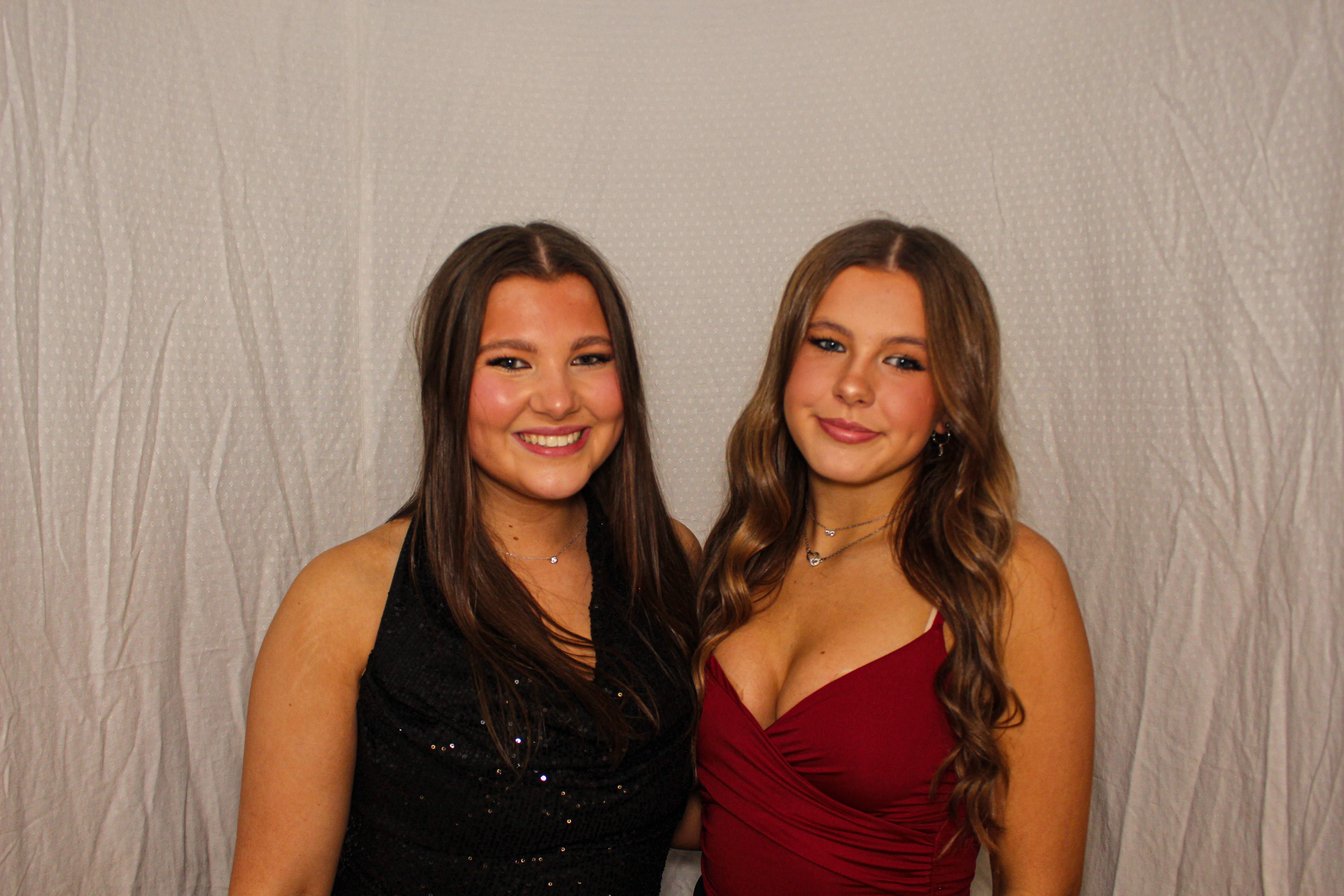 Hannah & Izzy's 18th Birthday Party | View more photos from the event at gallery.capturecube.co.uk/u/Capture-Cube/Hannah-Izzys-18th-Birthday-Party