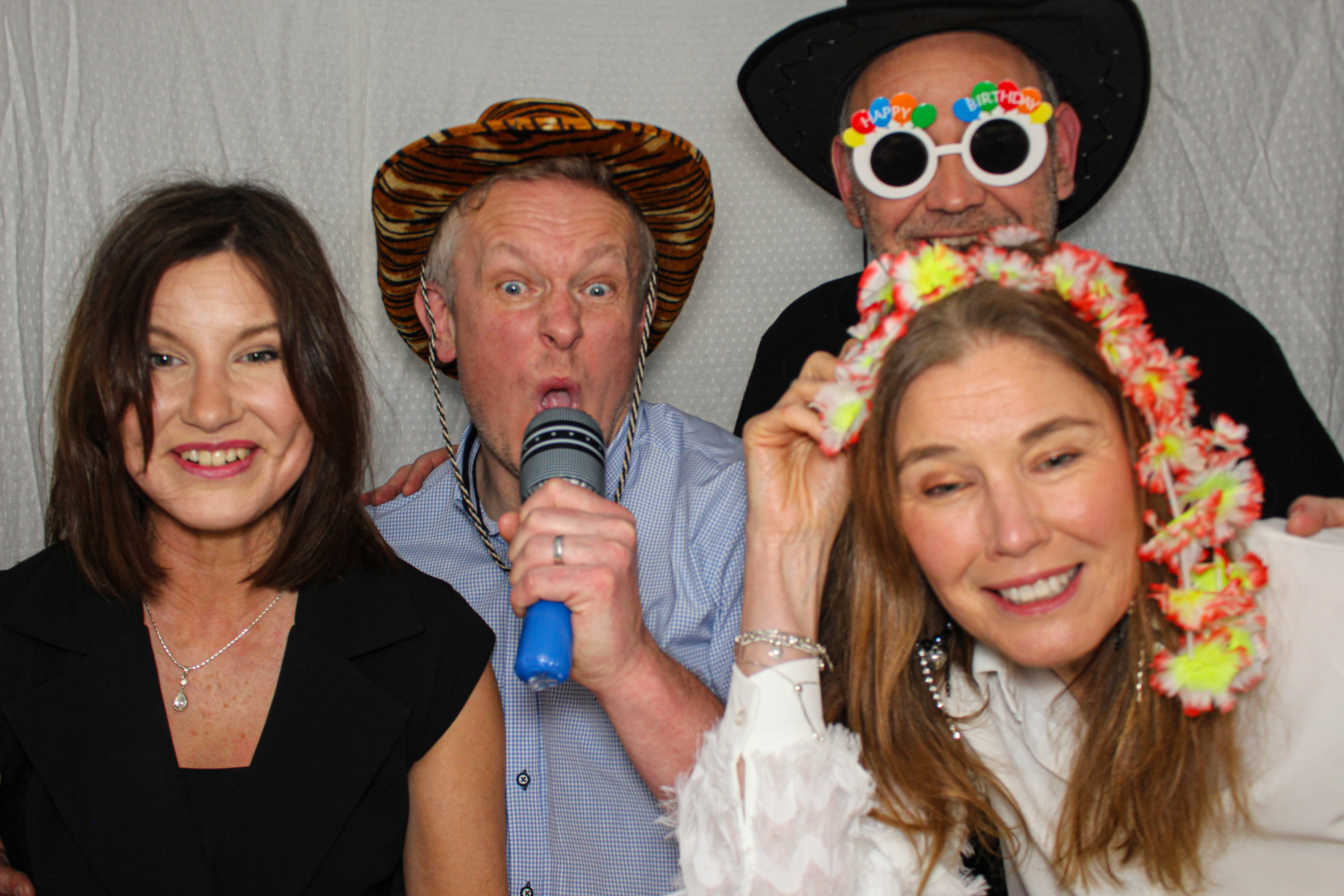 Hannah & Izzy's 18th Birthday Party | View more photos from the event at gallery.capturecube.co.uk/u/Capture-Cube/Hannah-Izzys-18th-Birthday-Party