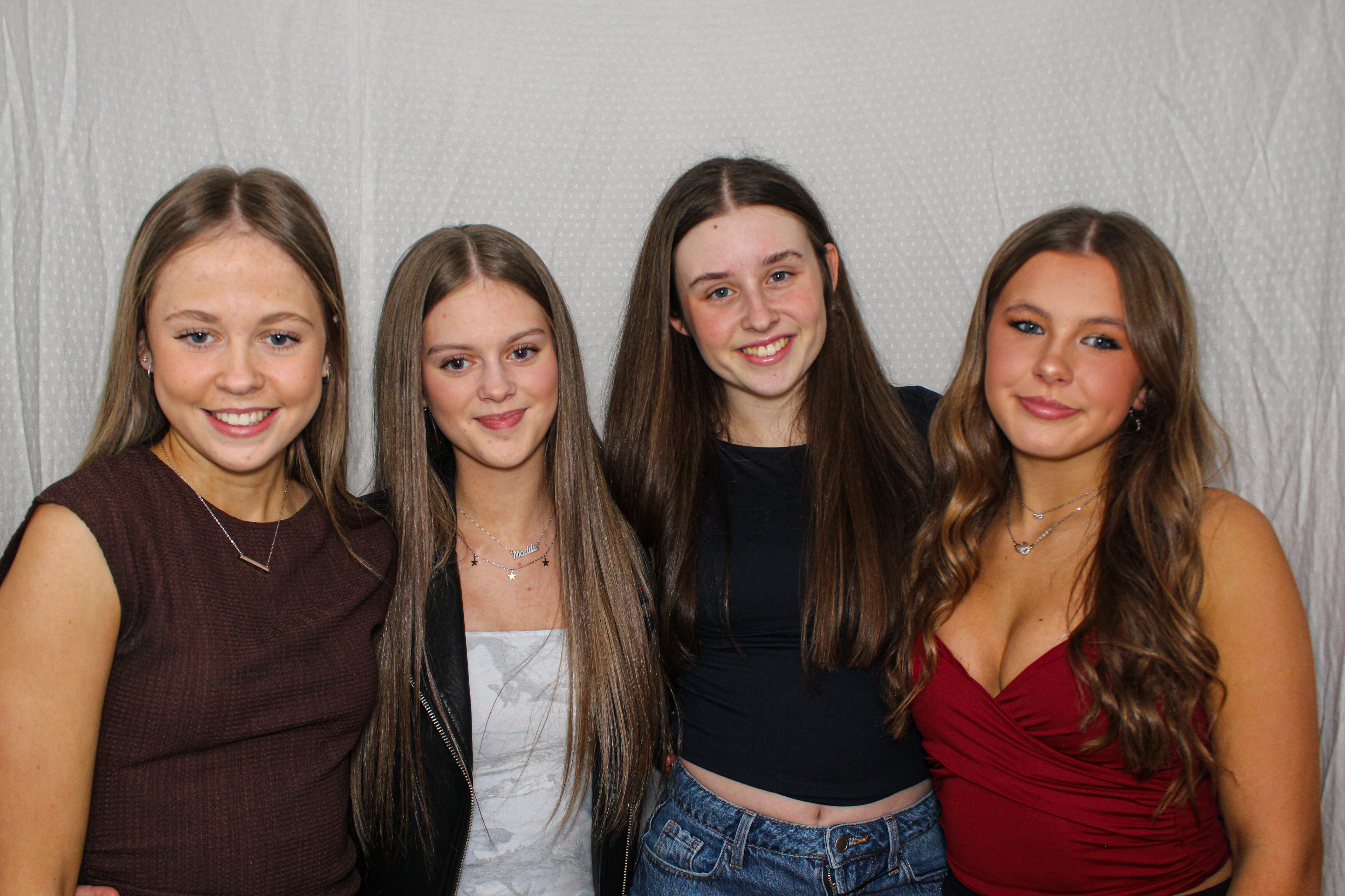 Hannah & Izzy's 18th Birthday Party | View more photos from the event at gallery.capturecube.co.uk/u/Capture-Cube/Hannah-Izzys-18th-Birthday-Party