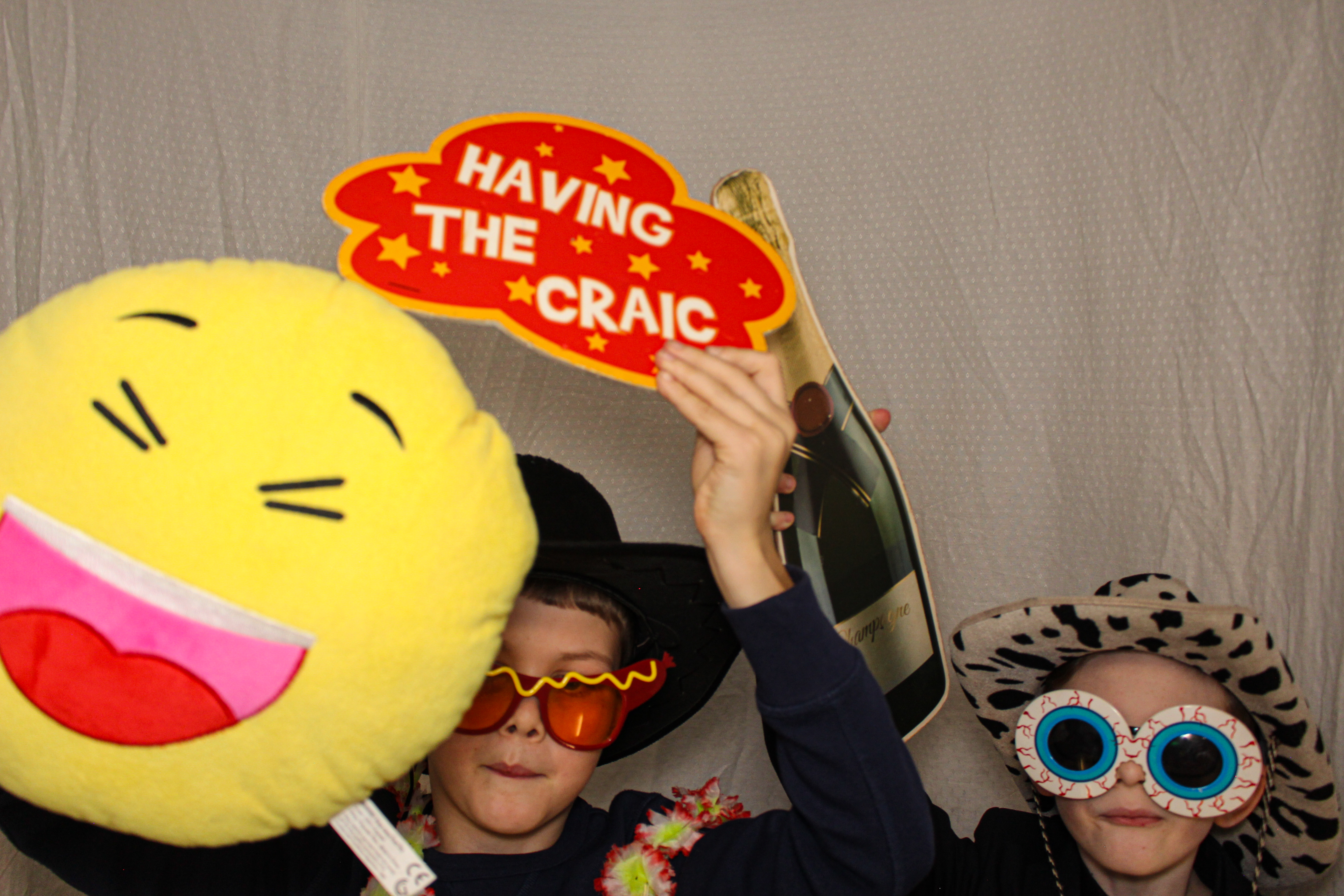 Hannah & Izzy's 18th Birthday Party | View more photos from the event at gallery.capturecube.co.uk/u/Capture-Cube/Hannah-Izzys-18th-Birthday-Party