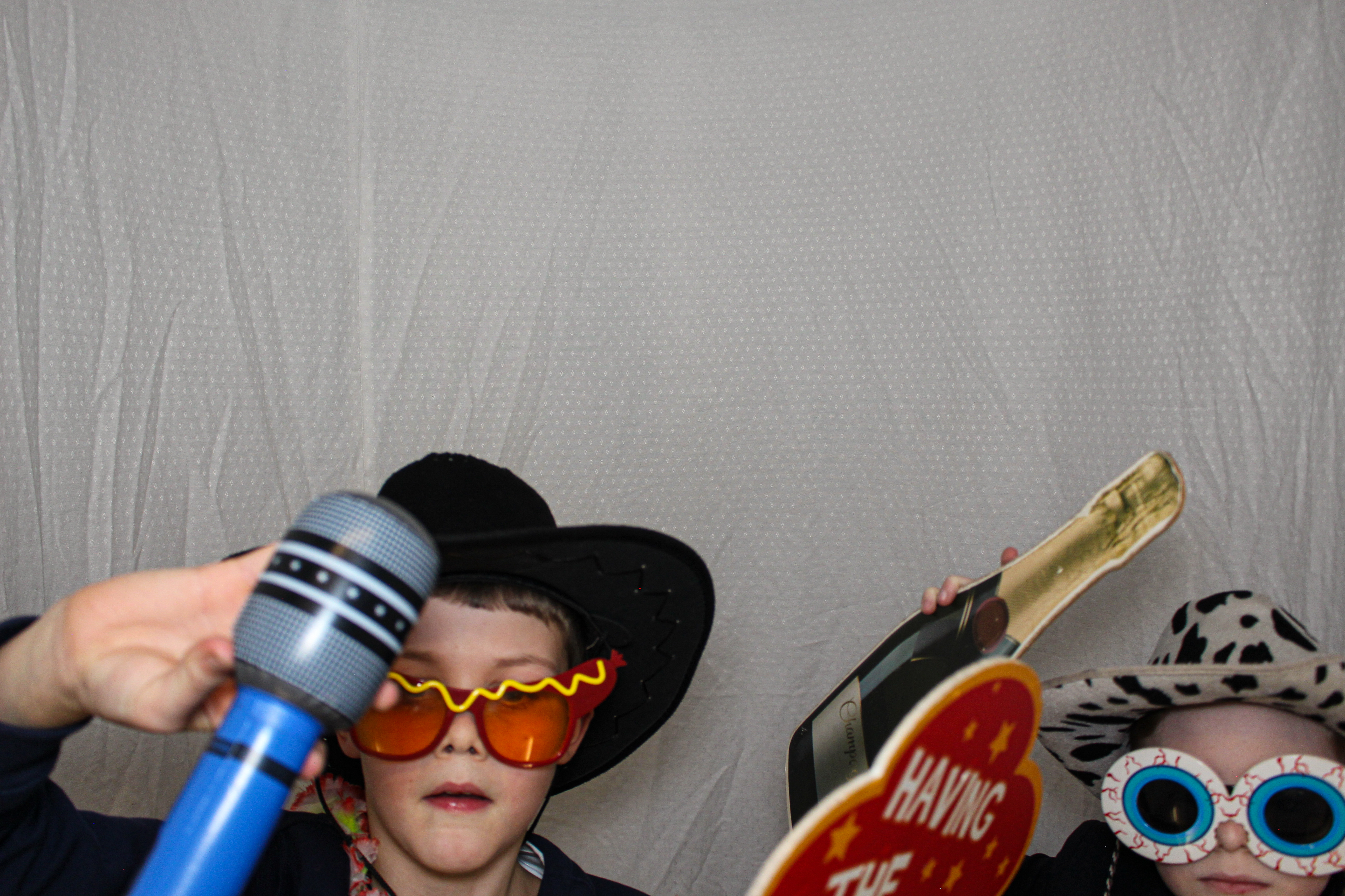 Hannah & Izzy's 18th Birthday Party | View more photos from the event at gallery.capturecube.co.uk/u/Capture-Cube/Hannah-Izzys-18th-Birthday-Party