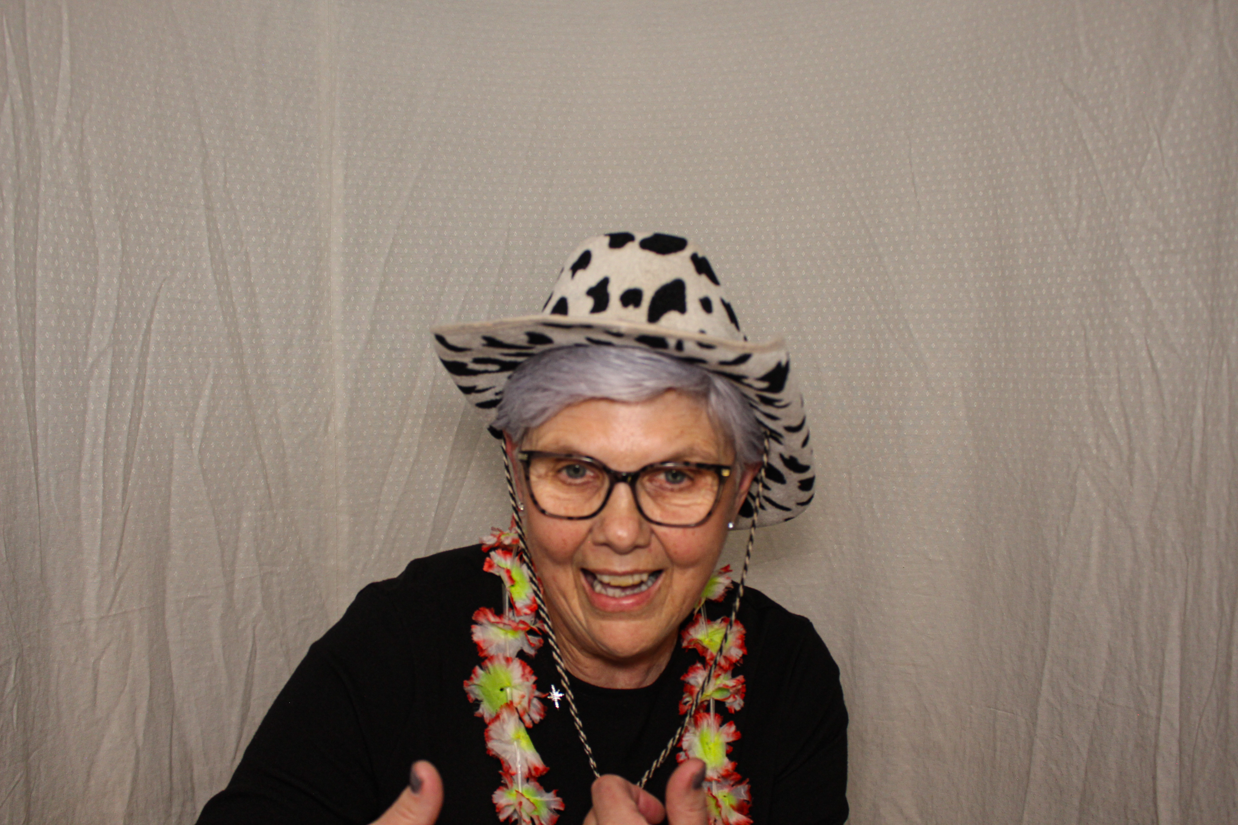 Hannah & Izzy's 18th Birthday Party | View more photos from the event at gallery.capturecube.co.uk/u/Capture-Cube/Hannah-Izzys-18th-Birthday-Party