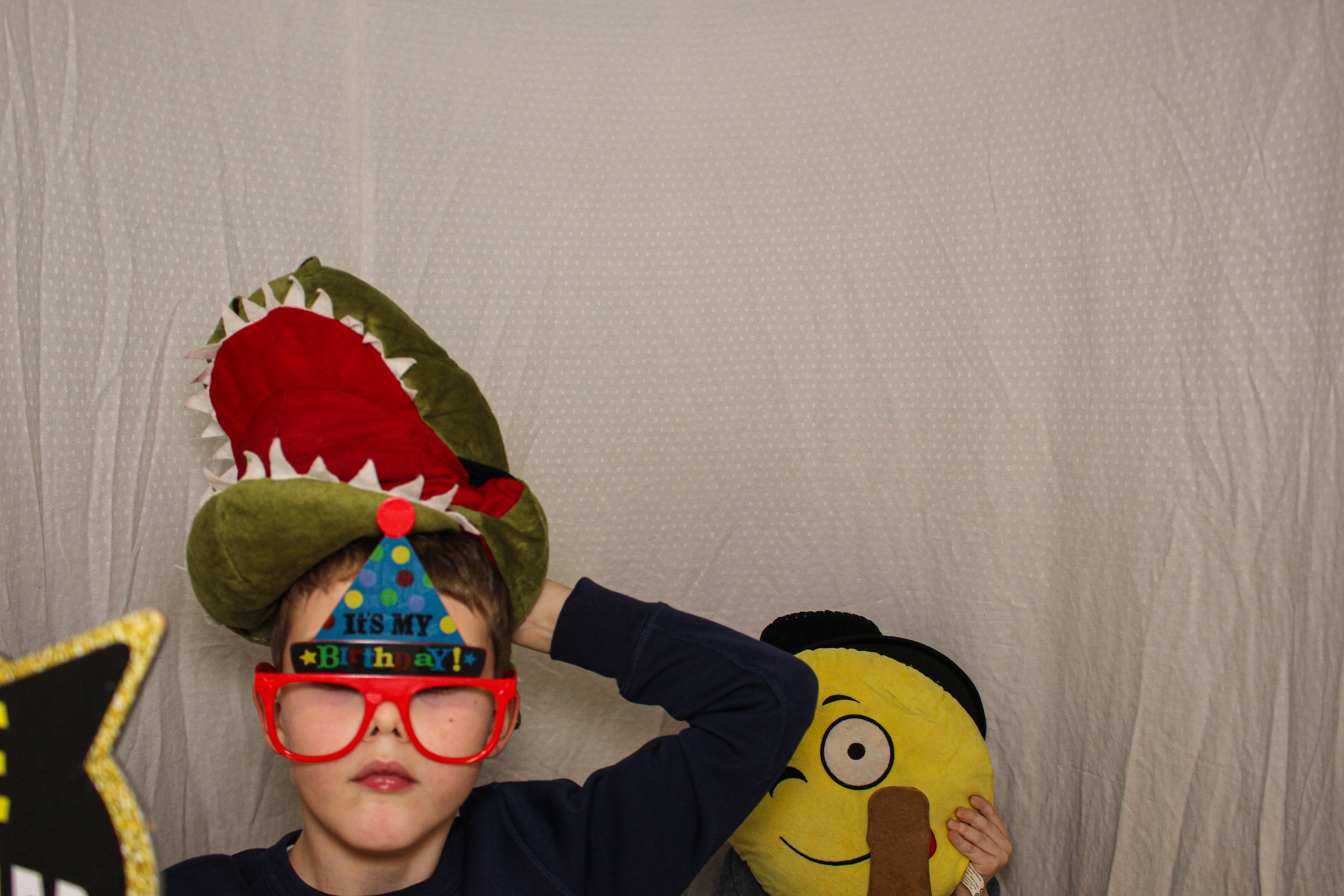 Hannah & Izzy's 18th Birthday Party | View more photos from the event at gallery.capturecube.co.uk/u/Capture-Cube/Hannah-Izzys-18th-Birthday-Party