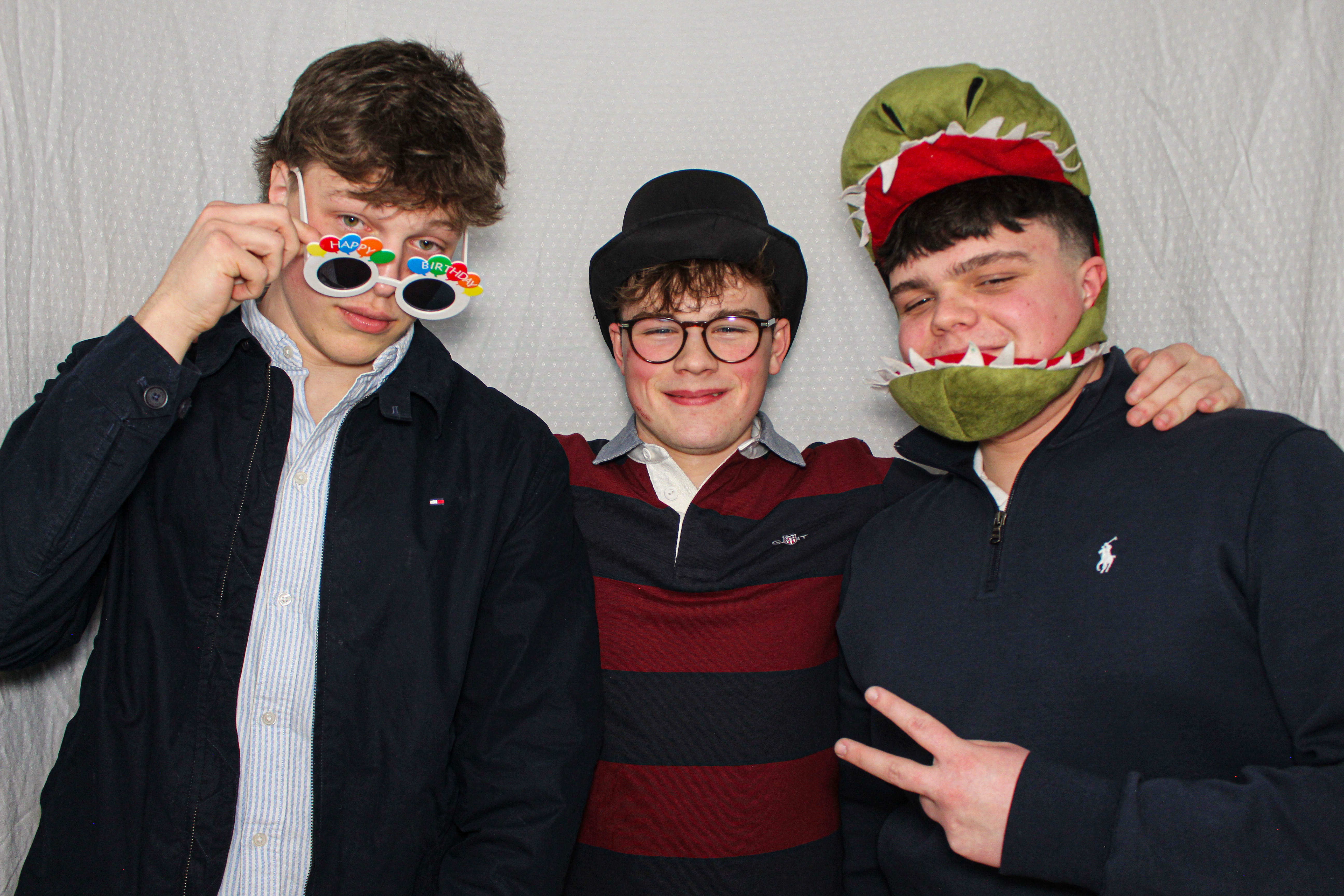 Hannah & Izzy's 18th Birthday Party | View more photos from the event at gallery.capturecube.co.uk/u/Capture-Cube/Hannah-Izzys-18th-Birthday-Party