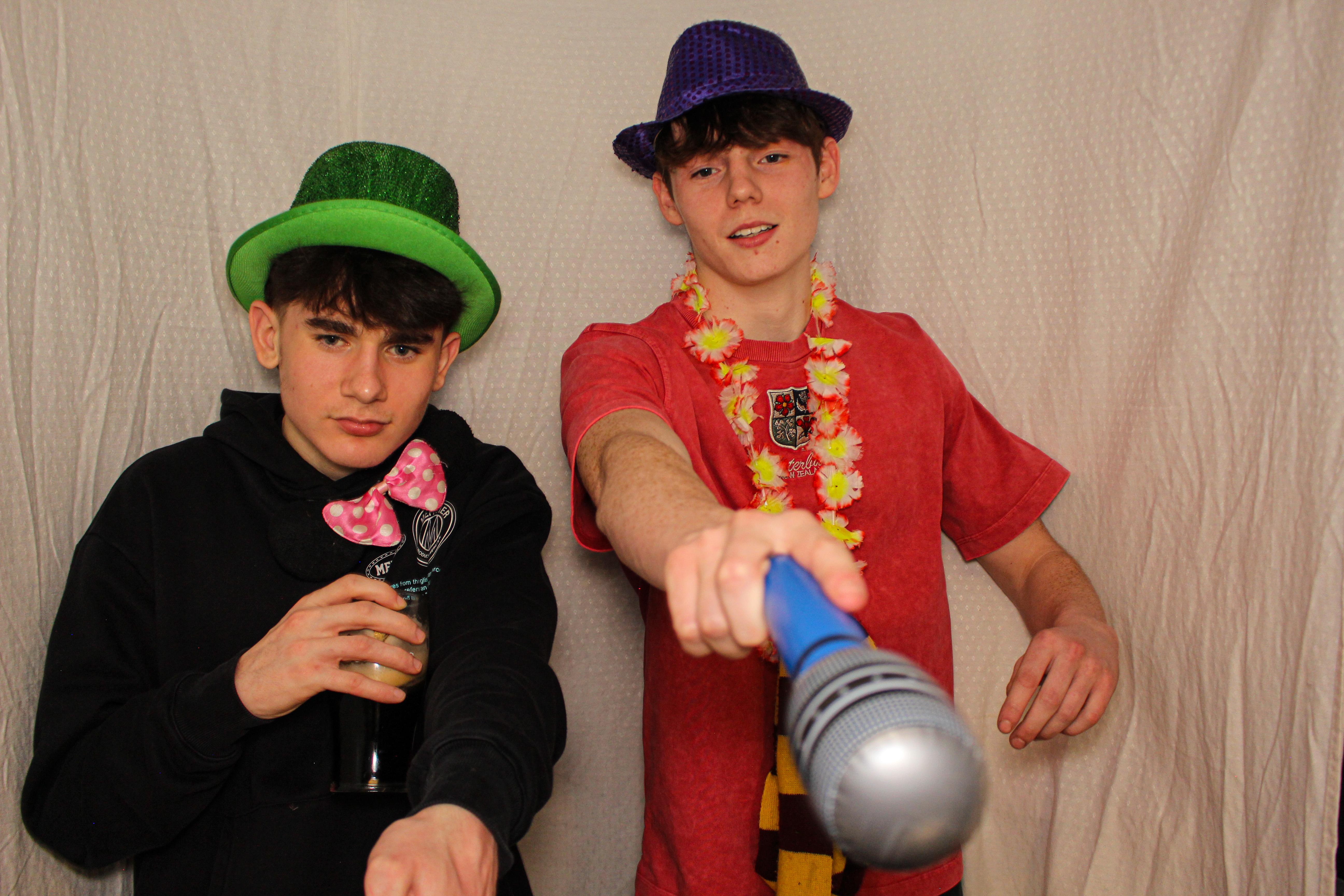 Hannah & Izzy's 18th Birthday Party | View more photos from the event at gallery.capturecube.co.uk/u/Capture-Cube/Hannah-Izzys-18th-Birthday-Party