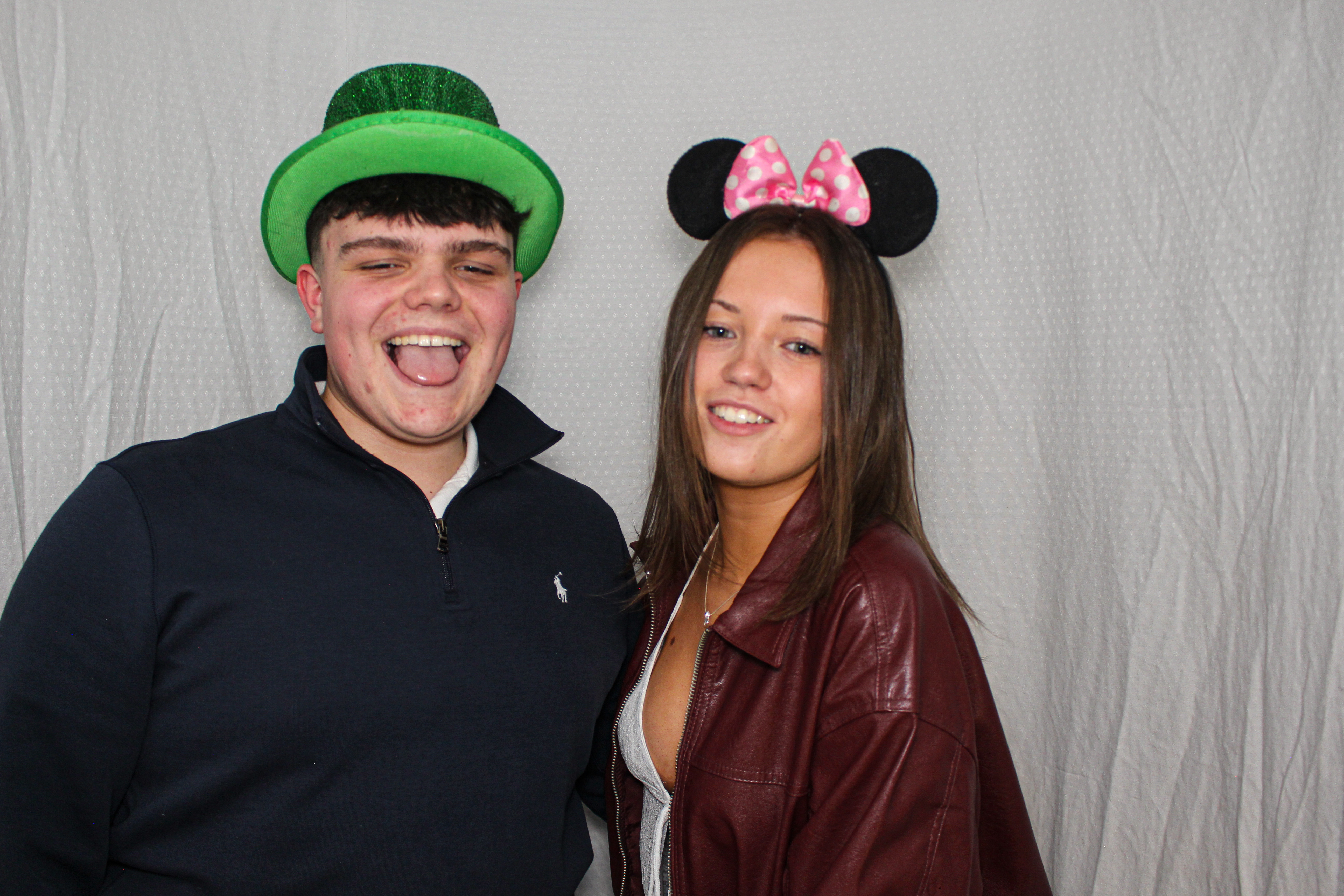 Hannah & Izzy's 18th Birthday Party | View more photos from the event at gallery.capturecube.co.uk/u/Capture-Cube/Hannah-Izzys-18th-Birthday-Party