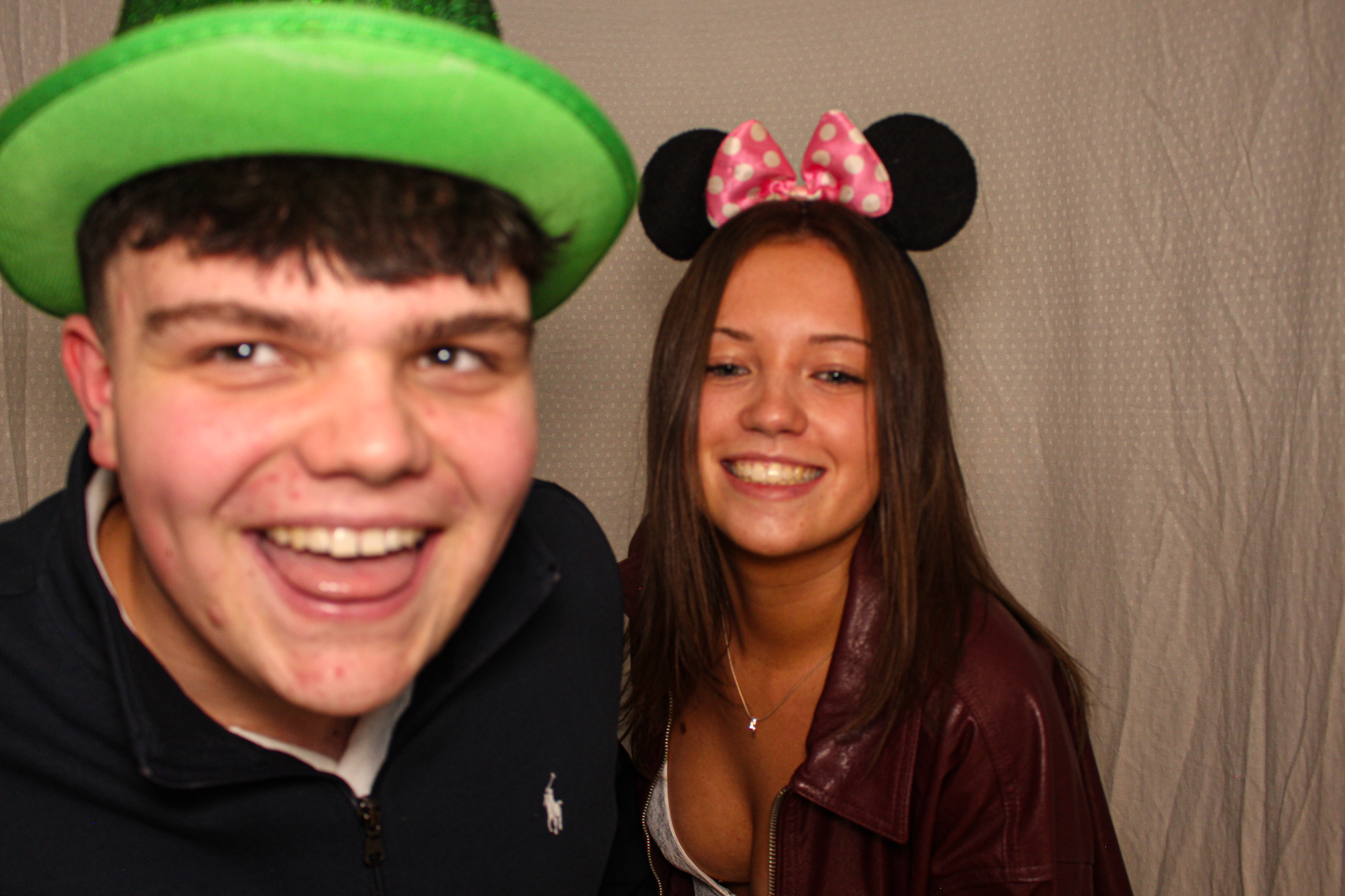 Hannah & Izzy's 18th Birthday Party | View more photos from the event at gallery.capturecube.co.uk/u/Capture-Cube/Hannah-Izzys-18th-Birthday-Party