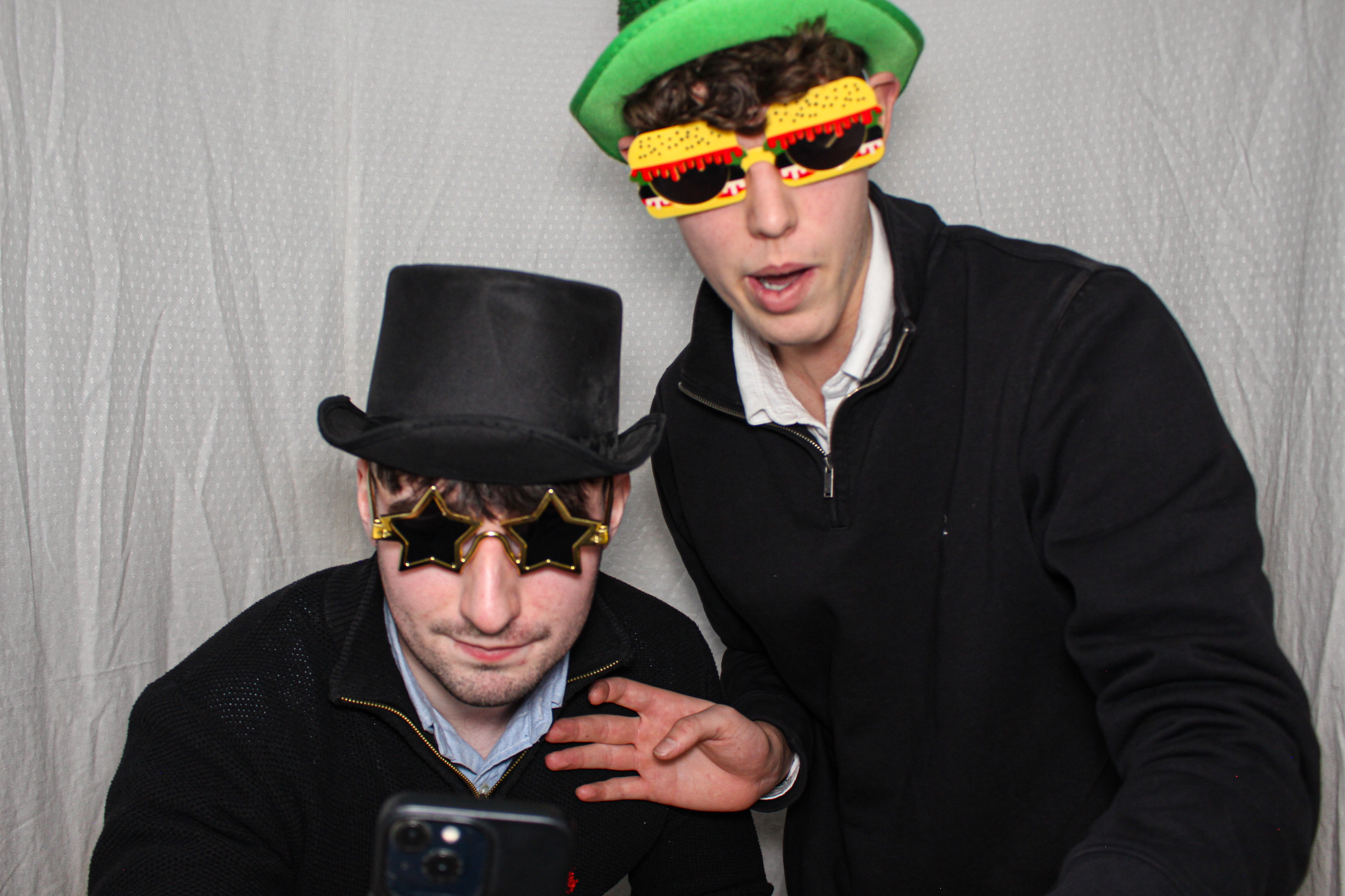 Hannah & Izzy's 18th Birthday Party | View more photos from the event at gallery.capturecube.co.uk/u/Capture-Cube/Hannah-Izzys-18th-Birthday-Party