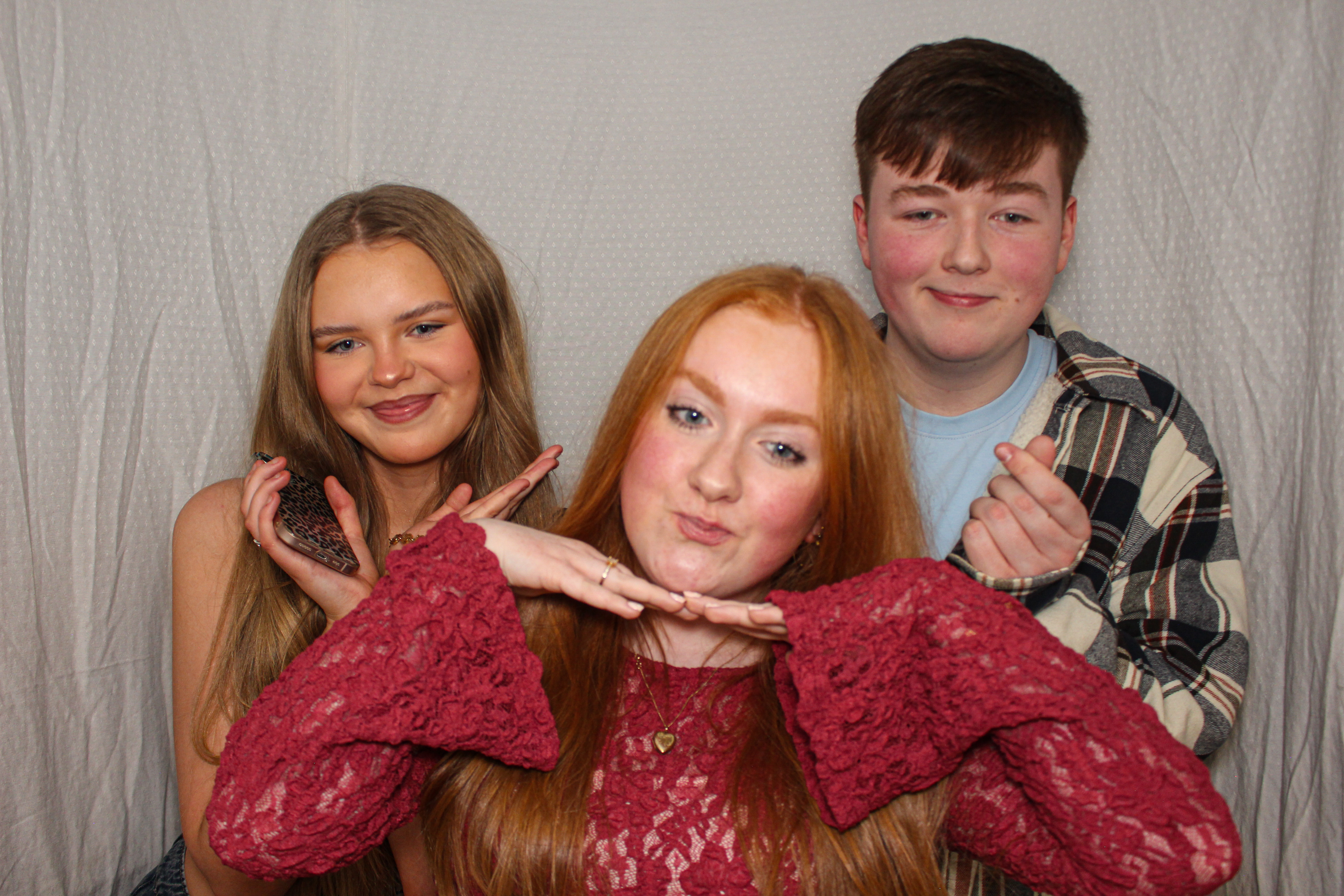 Hannah & Izzy's 18th Birthday Party | View more photos from the event at gallery.capturecube.co.uk/u/Capture-Cube/Hannah-Izzys-18th-Birthday-Party