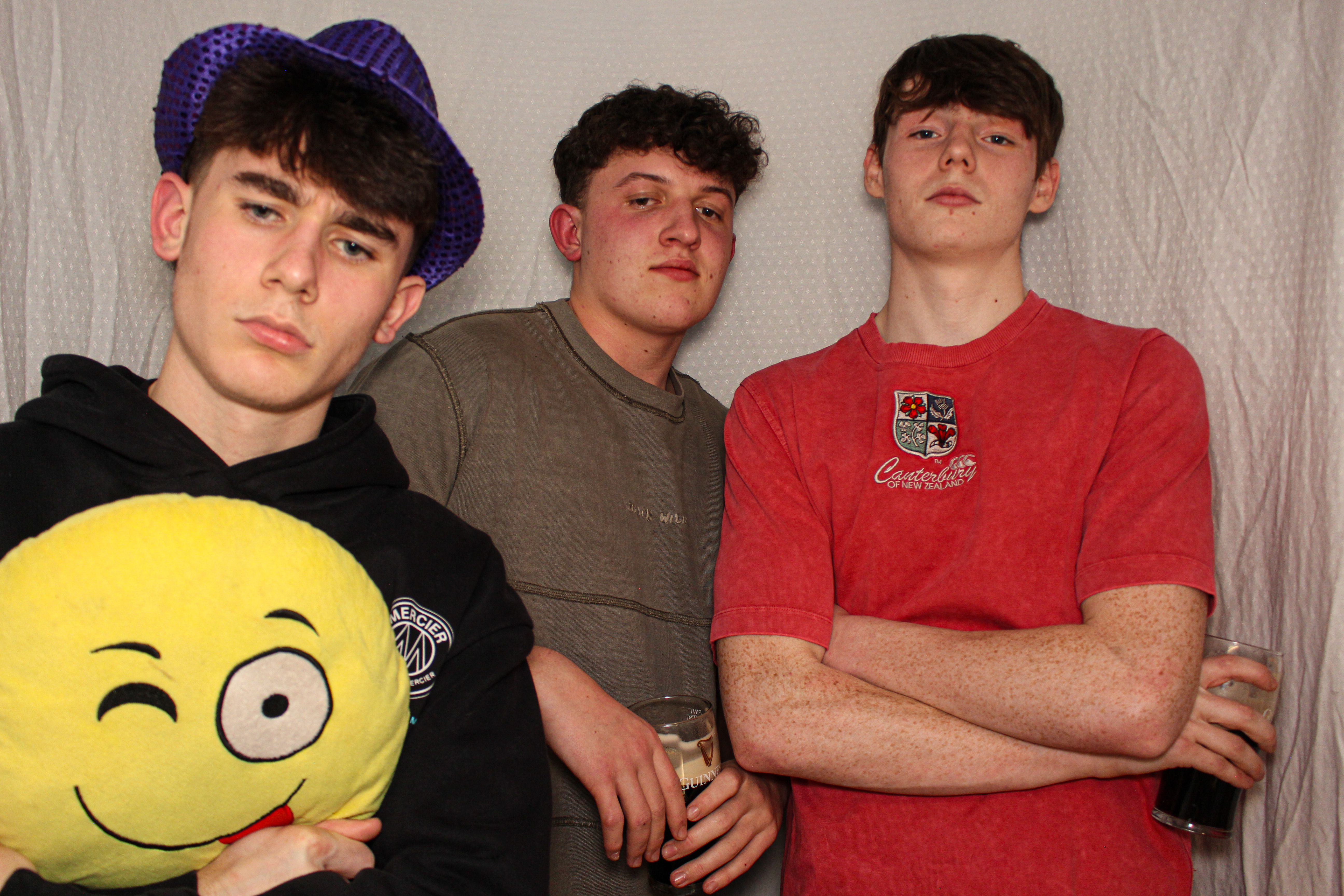 Hannah & Izzy's 18th Birthday Party | View more photos from the event at gallery.capturecube.co.uk/u/Capture-Cube/Hannah-Izzys-18th-Birthday-Party