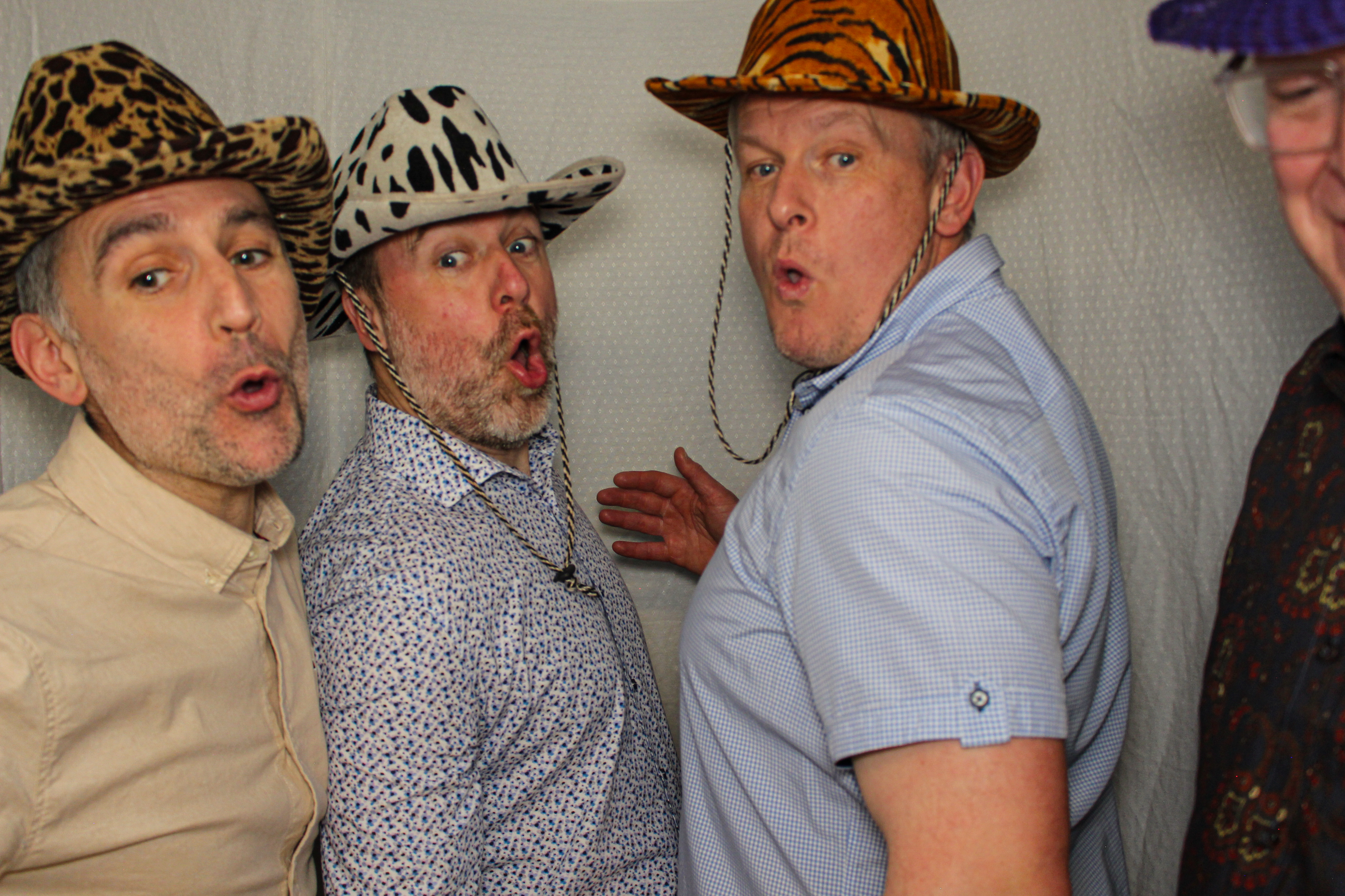 Hannah & Izzy's 18th Birthday Party | View more photos from the event at gallery.capturecube.co.uk/u/Capture-Cube/Hannah-Izzys-18th-Birthday-Party