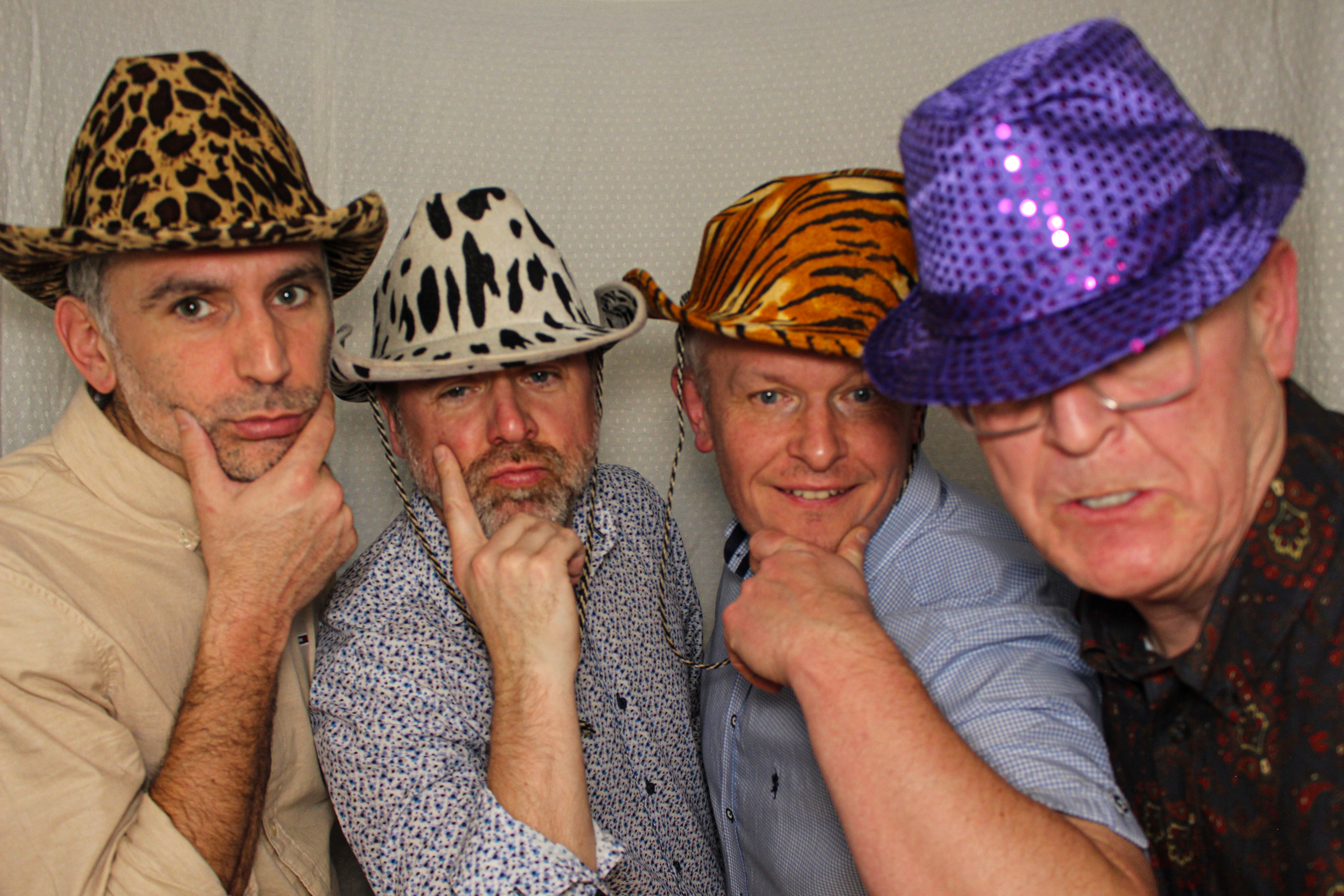 Hannah & Izzy's 18th Birthday Party | View more photos from the event at gallery.capturecube.co.uk/u/Capture-Cube/Hannah-Izzys-18th-Birthday-Party