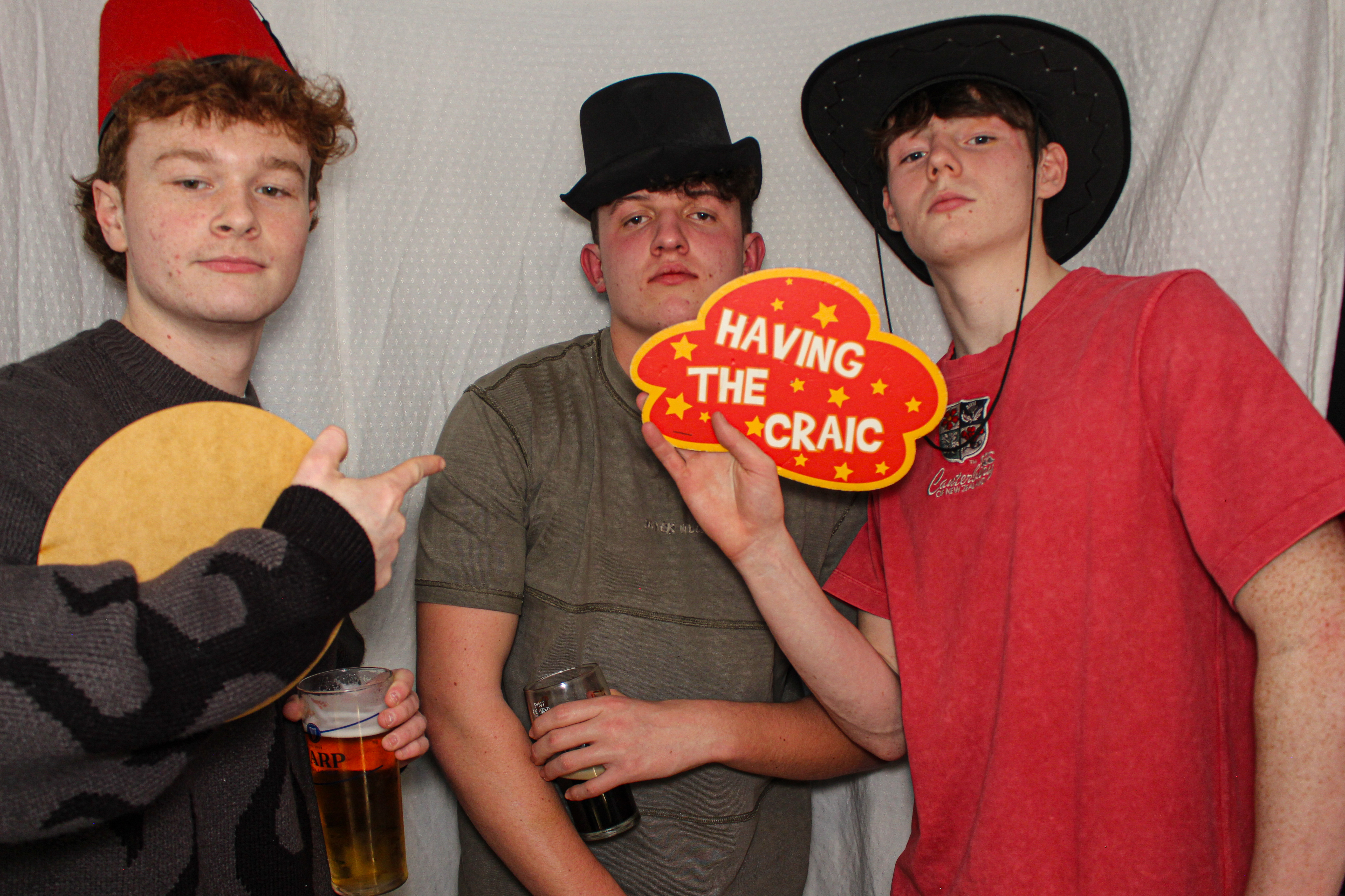 Hannah & Izzy's 18th Birthday Party | View more photos from the event at gallery.capturecube.co.uk/u/Capture-Cube/Hannah-Izzys-18th-Birthday-Party