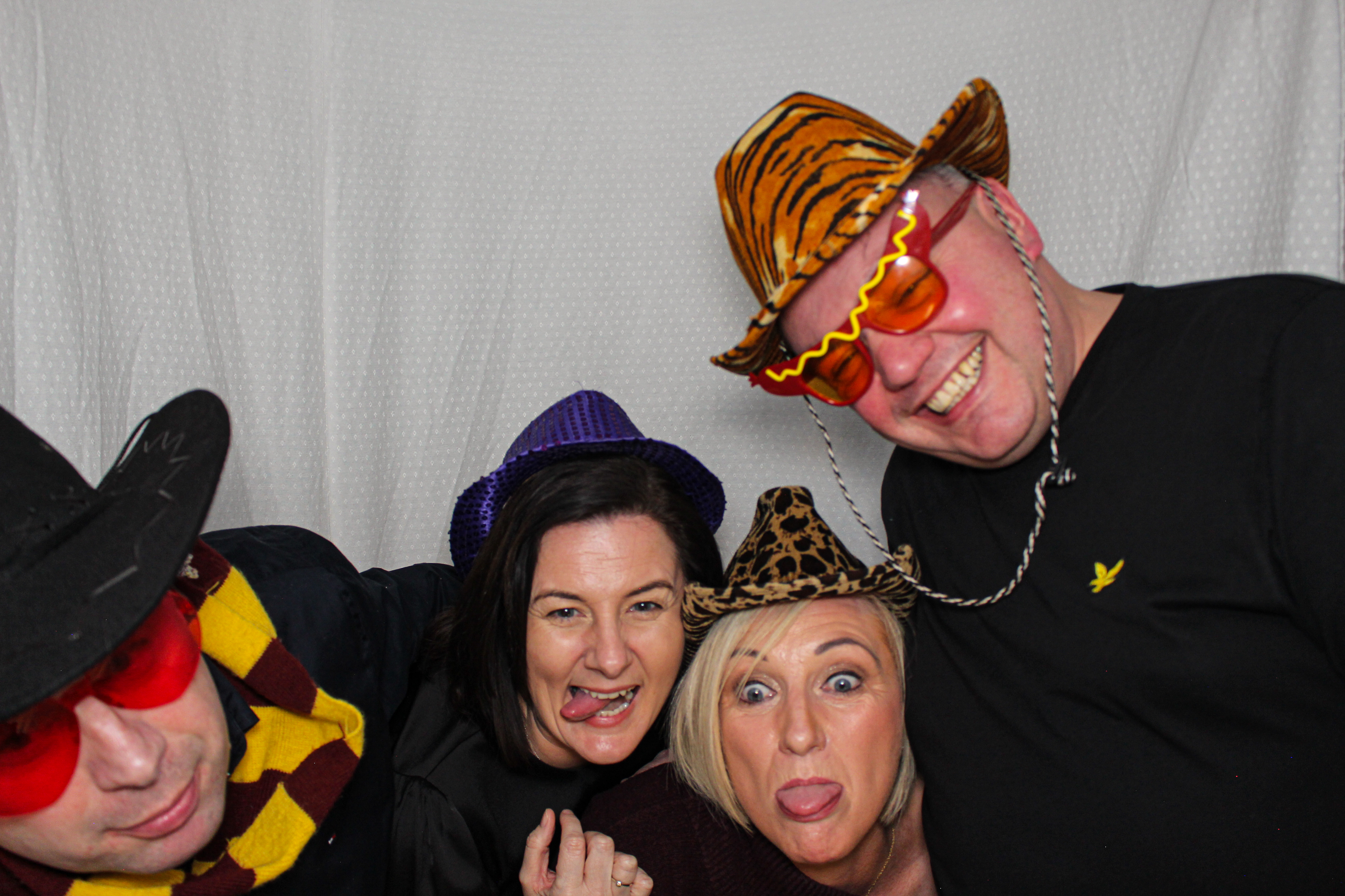 Hannah & Izzy's 18th Birthday Party | View more photos from the event at gallery.capturecube.co.uk/u/Capture-Cube/Hannah-Izzys-18th-Birthday-Party