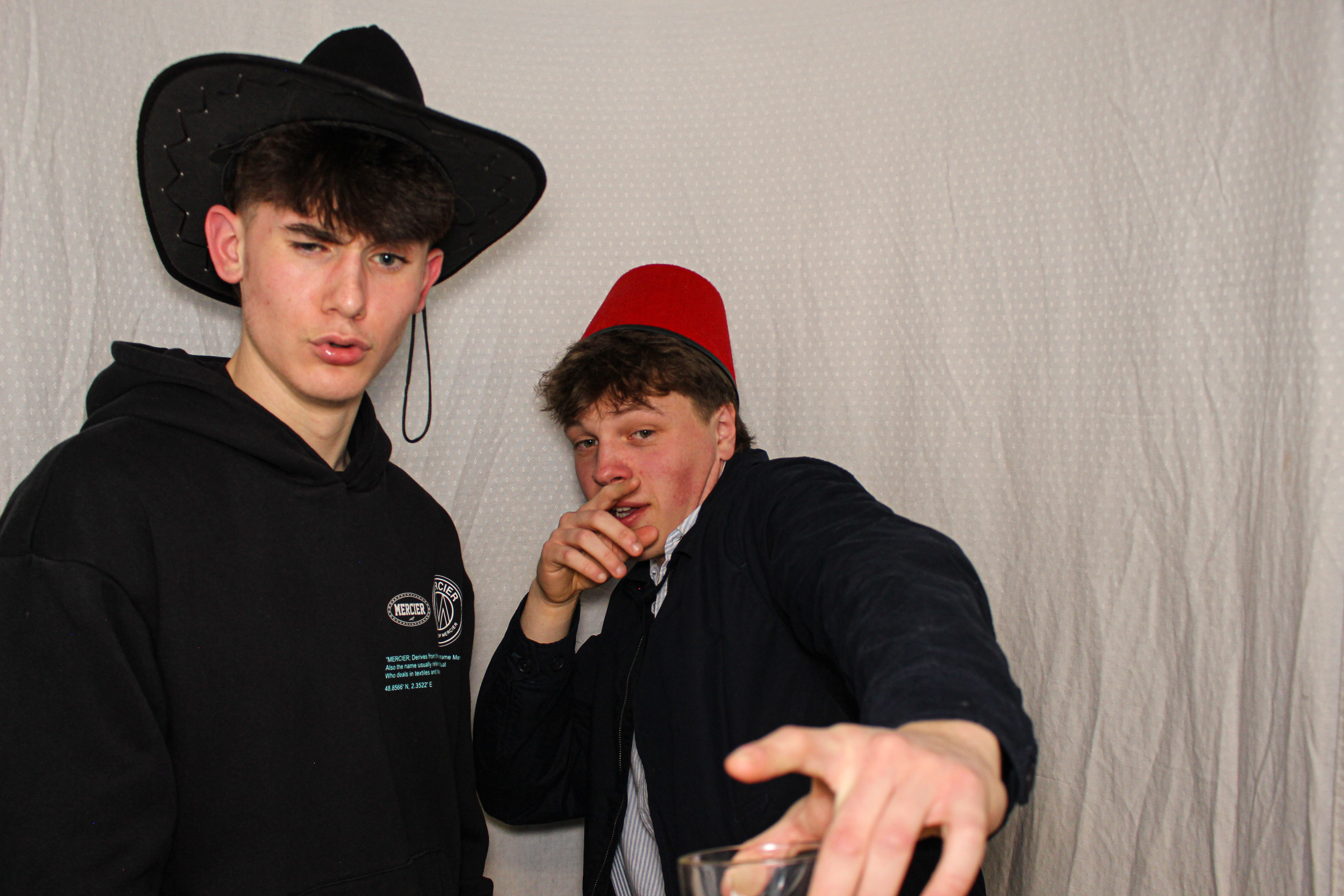 Hannah & Izzy's 18th Birthday Party | View more photos from the event at gallery.capturecube.co.uk/u/Capture-Cube/Hannah-Izzys-18th-Birthday-Party