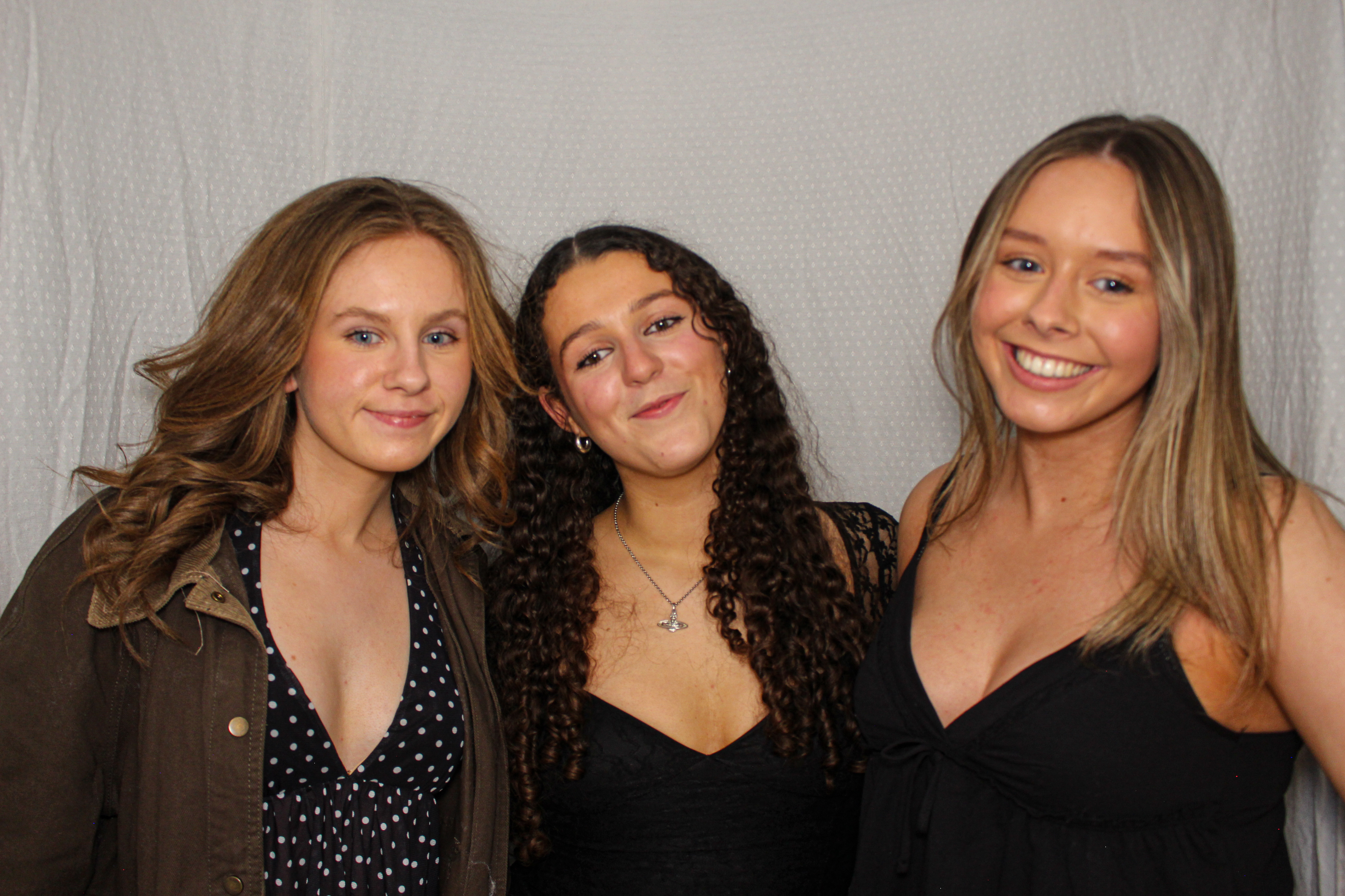 Hannah & Izzy's 18th Birthday Party | View more photos from the event at gallery.capturecube.co.uk/u/Capture-Cube/Hannah-Izzys-18th-Birthday-Party