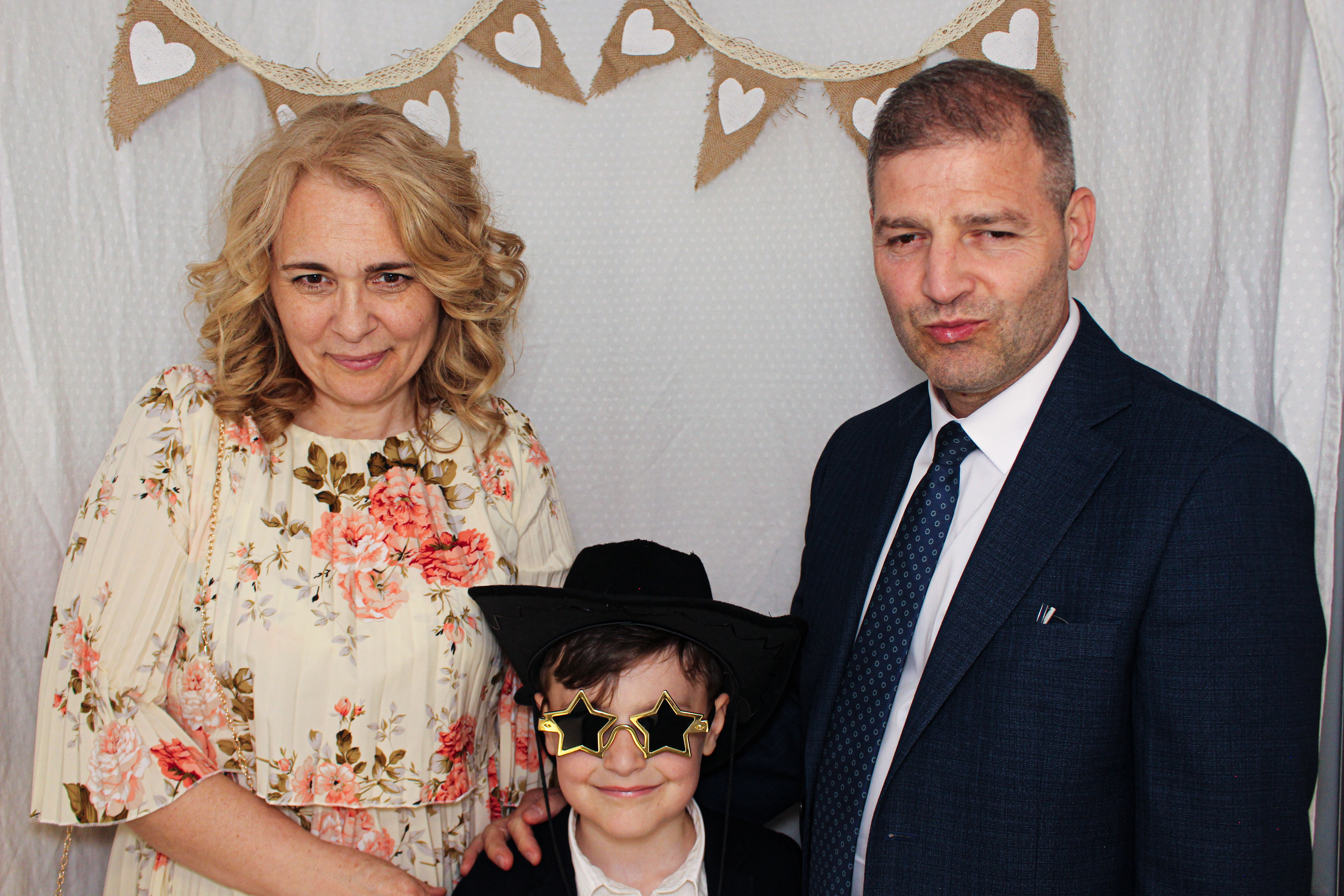 Ligia & Jonathan's & Wedding | View more photos from the event at gallery.capturecube.co.uk/u/Capture-Cube/Ligia-Jonathans-Wedding