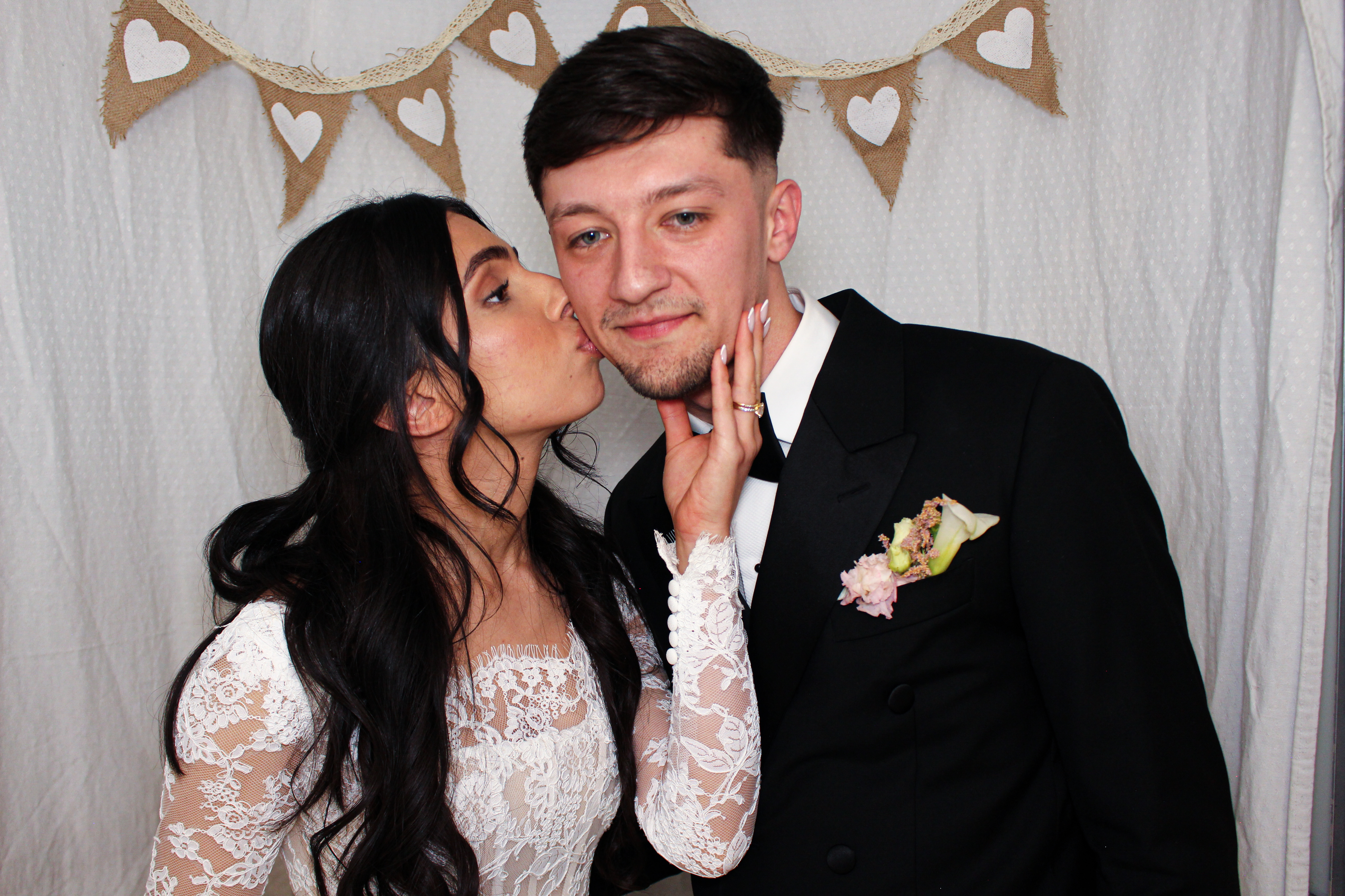 Ligia & Jonathan's & Wedding | View more photos from the event at gallery.capturecube.co.uk/u/Capture-Cube/Ligia-Jonathans-Wedding