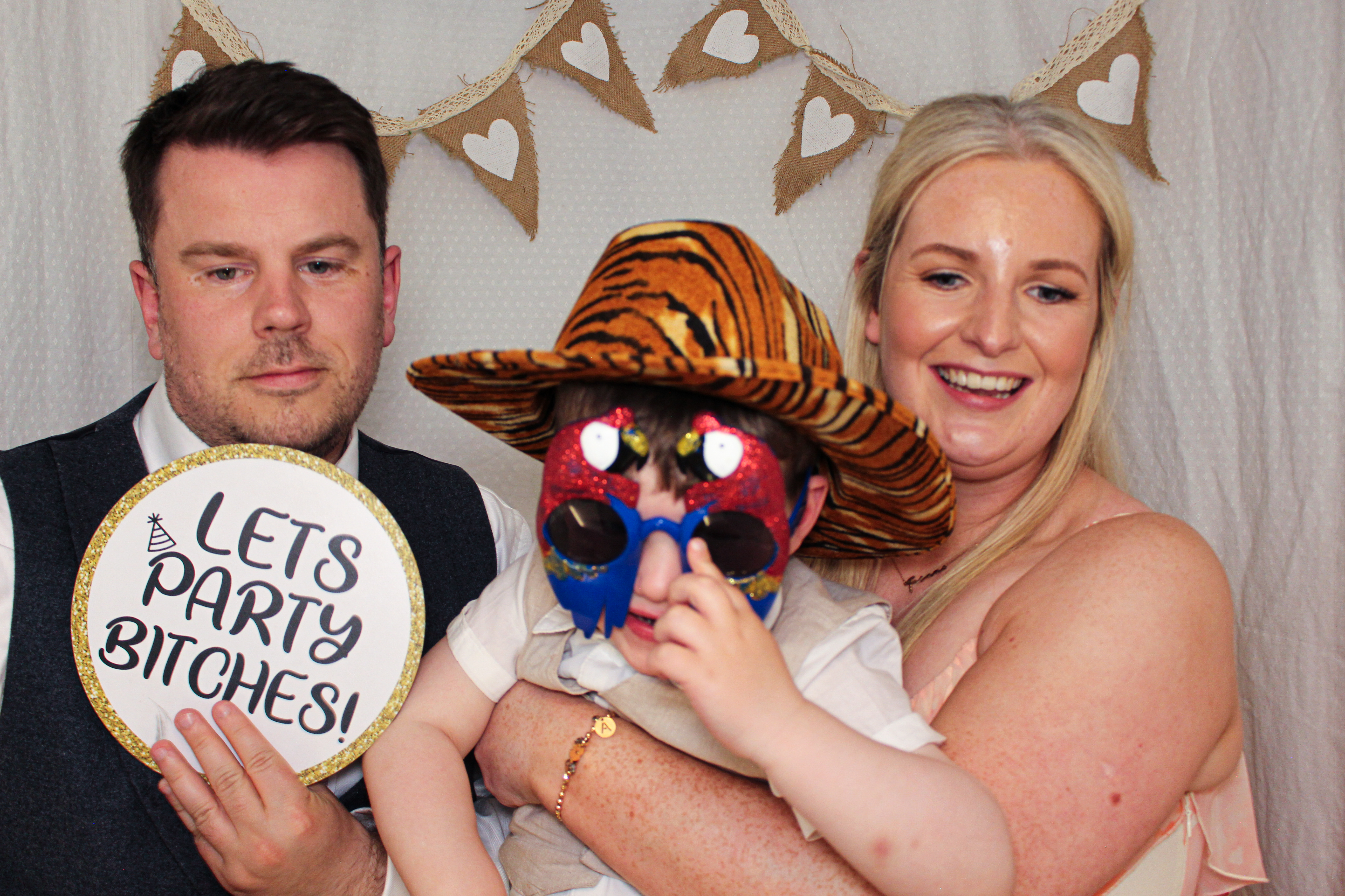 Niamh & Emmett's Wedding | View more photos from the event at gallery.capturecube.co.uk/u/Capture-Cube/Niamh-Emmetts-Wedding
