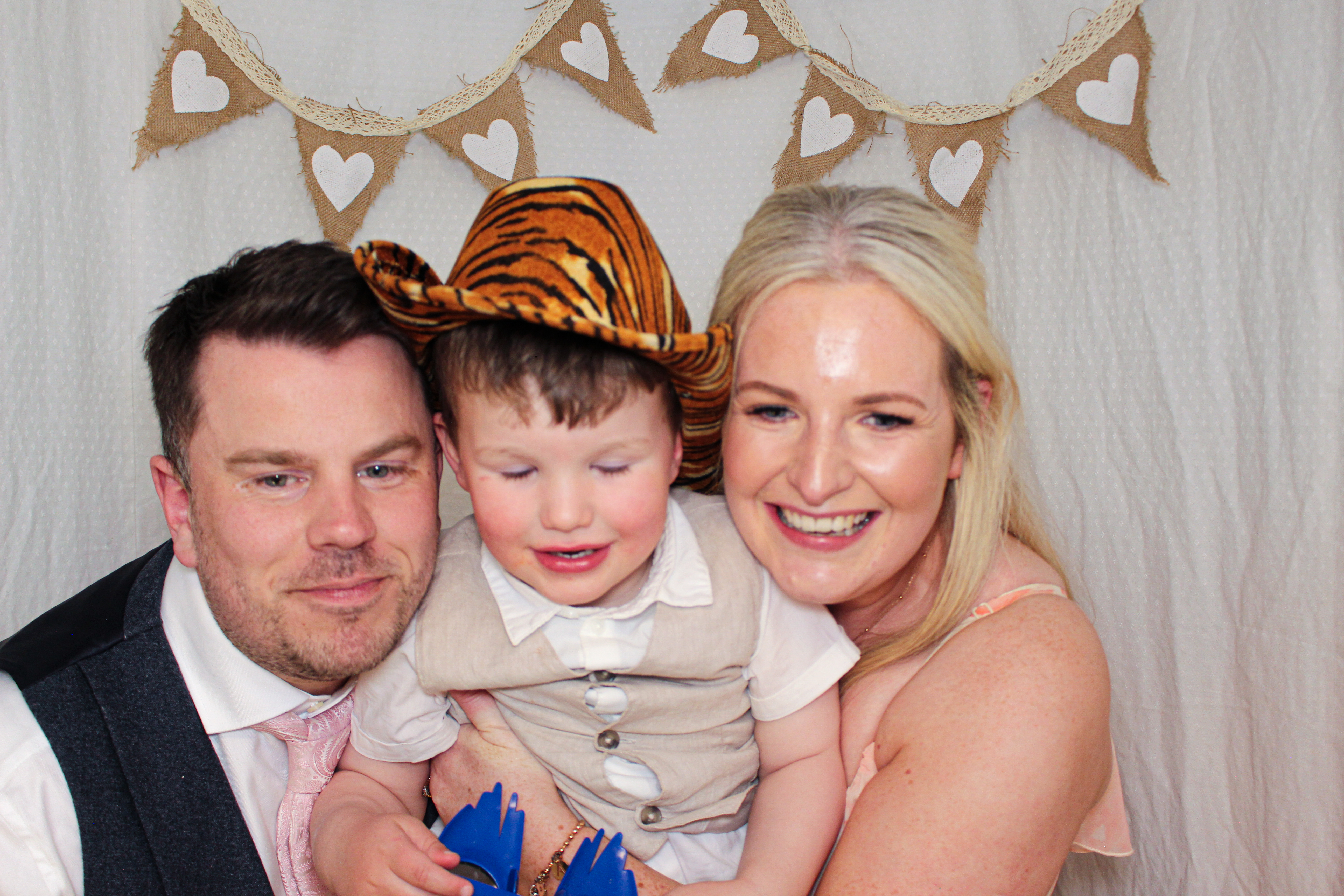 Niamh & Emmett's Wedding | View more photos from the event at gallery.capturecube.co.uk/u/Capture-Cube/Niamh-Emmetts-Wedding