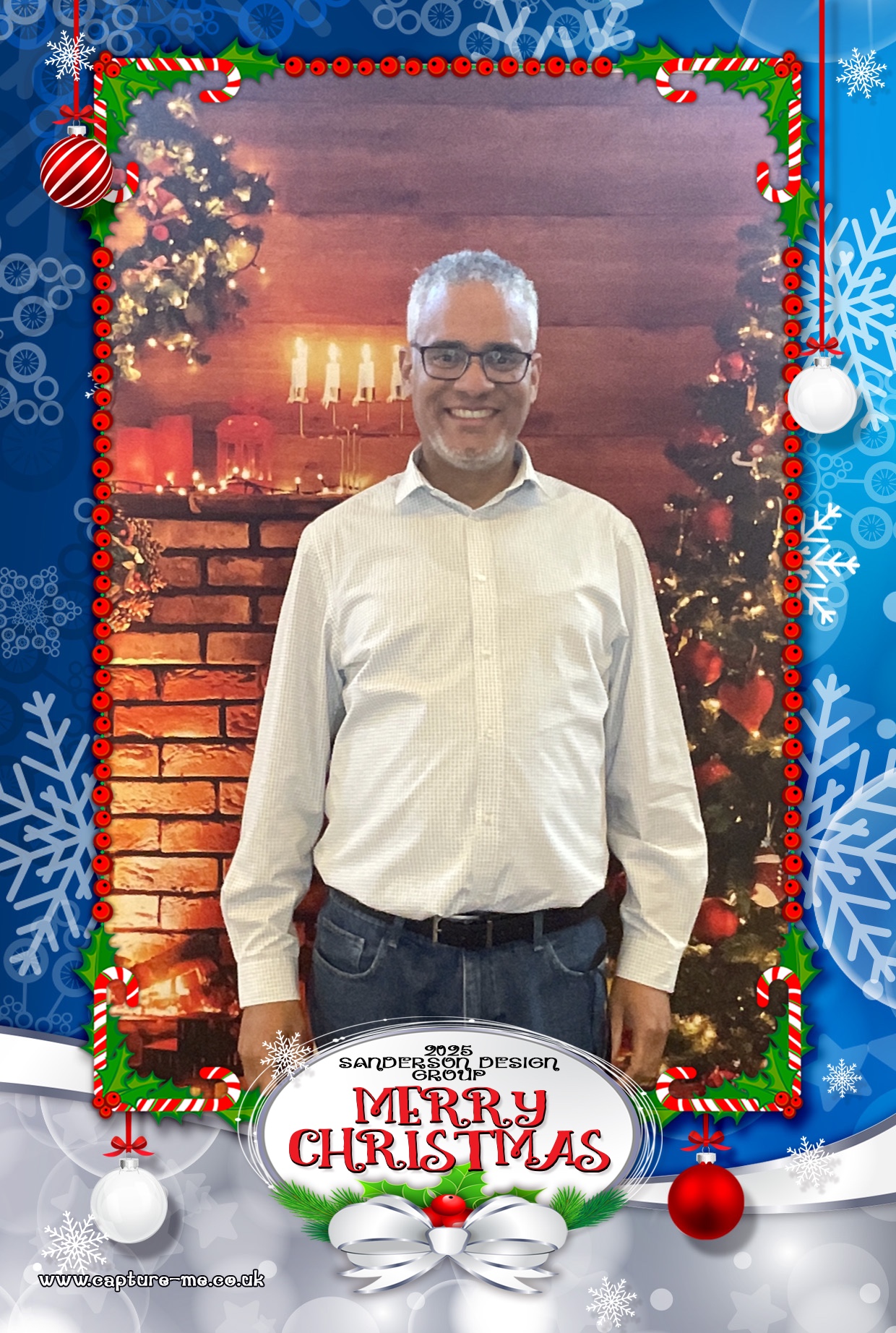 Sanderson Christmas Party 25 | View more photos from the event at gallery.capture-me.co.uk/u/Capture-me/Sanderson-Christmas-Party-25