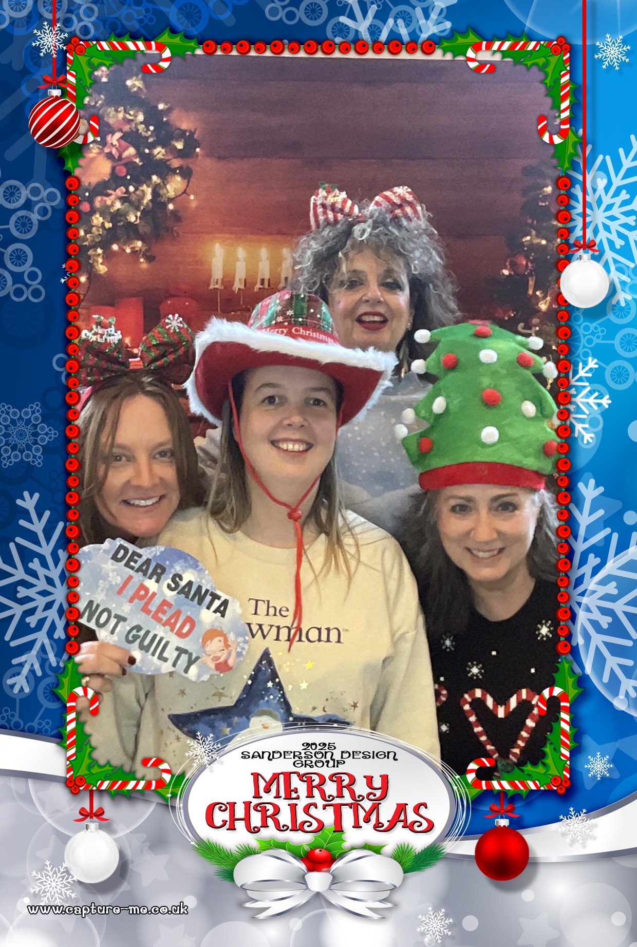 Sanderson Christmas Party 25 | View more photos from the event at gallery.capture-me.co.uk/u/Capture-me/Sanderson-Christmas-Party-25