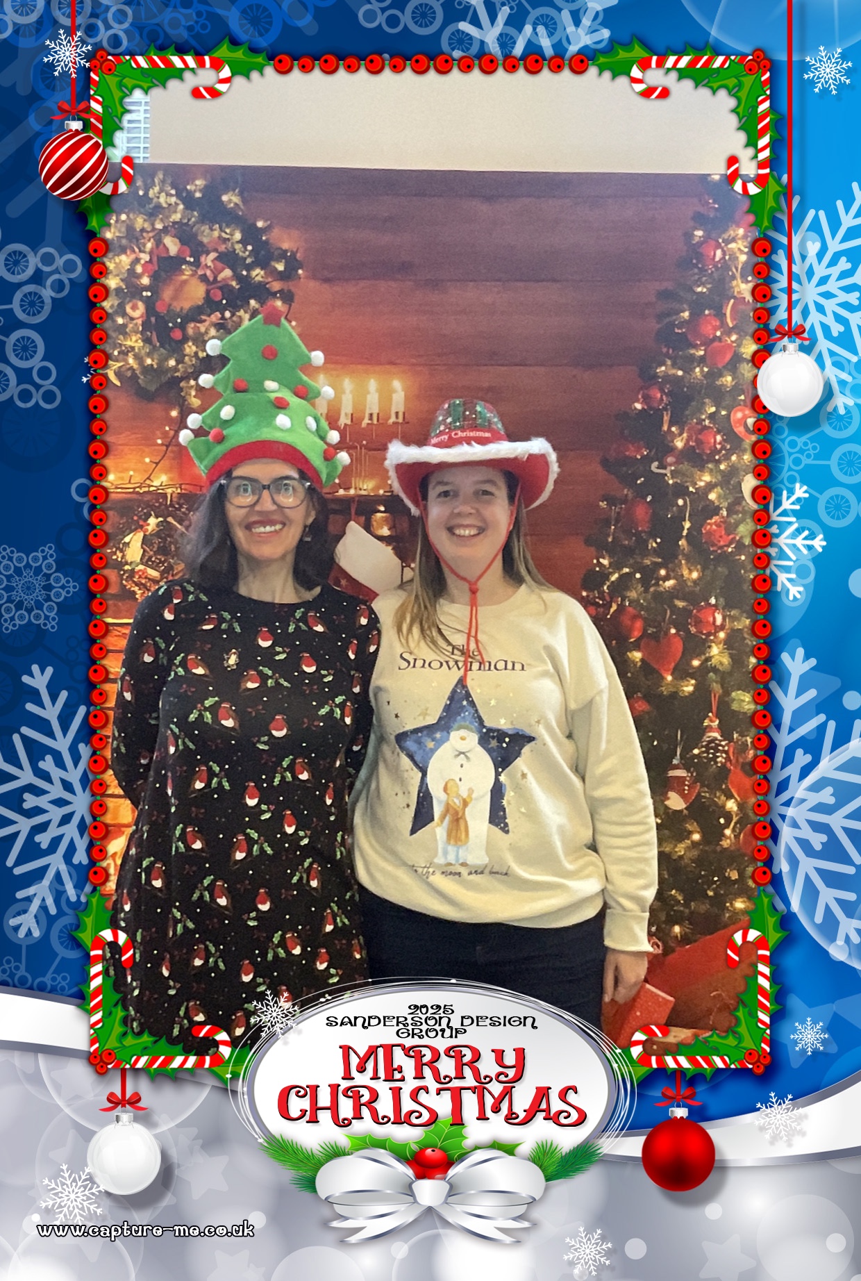 Sanderson Christmas Party 25 | View more photos from the event at gallery.capture-me.co.uk/u/Capture-me/Sanderson-Christmas-Party-25