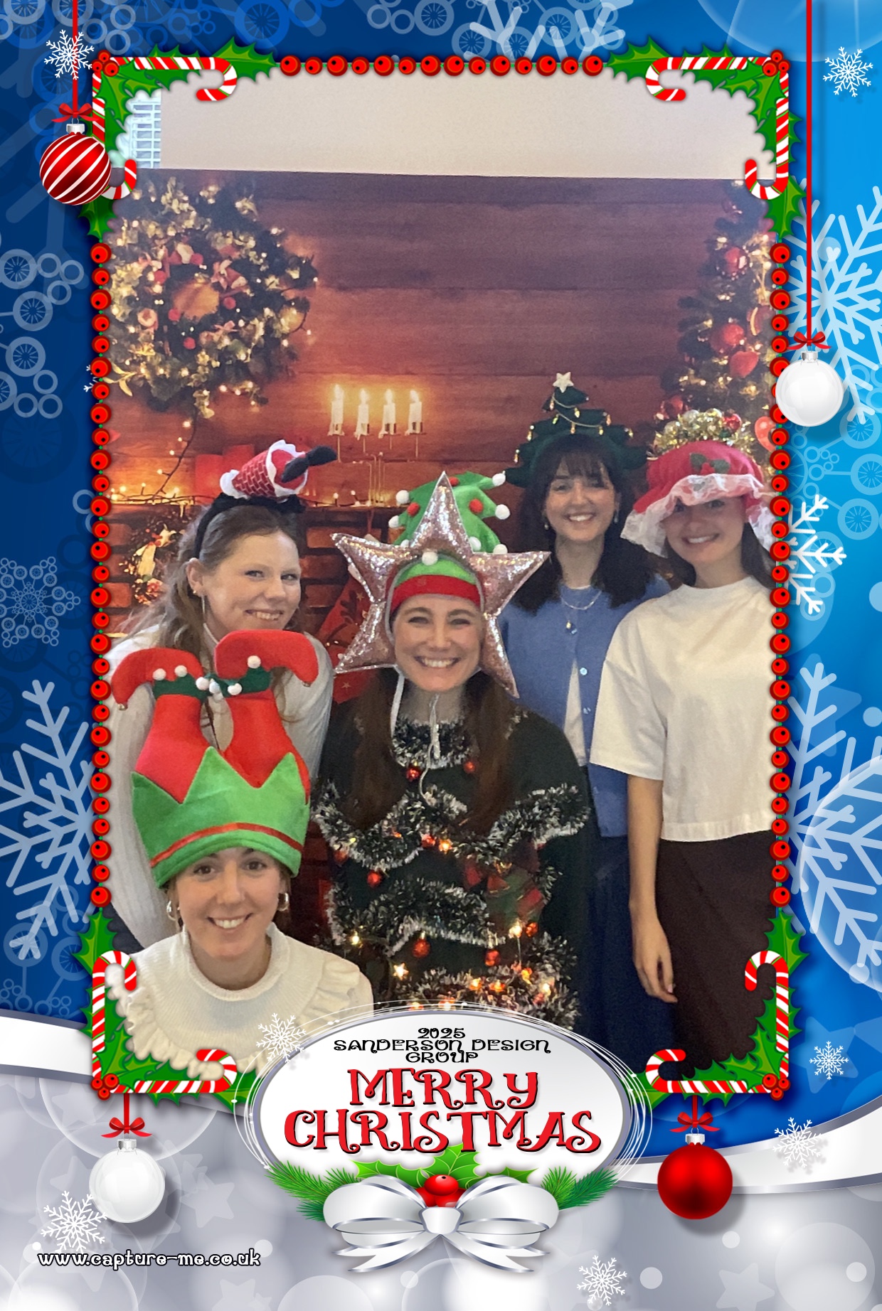 Sanderson Christmas Party 25 | View more photos from the event at gallery.capture-me.co.uk/u/Capture-me/Sanderson-Christmas-Party-25