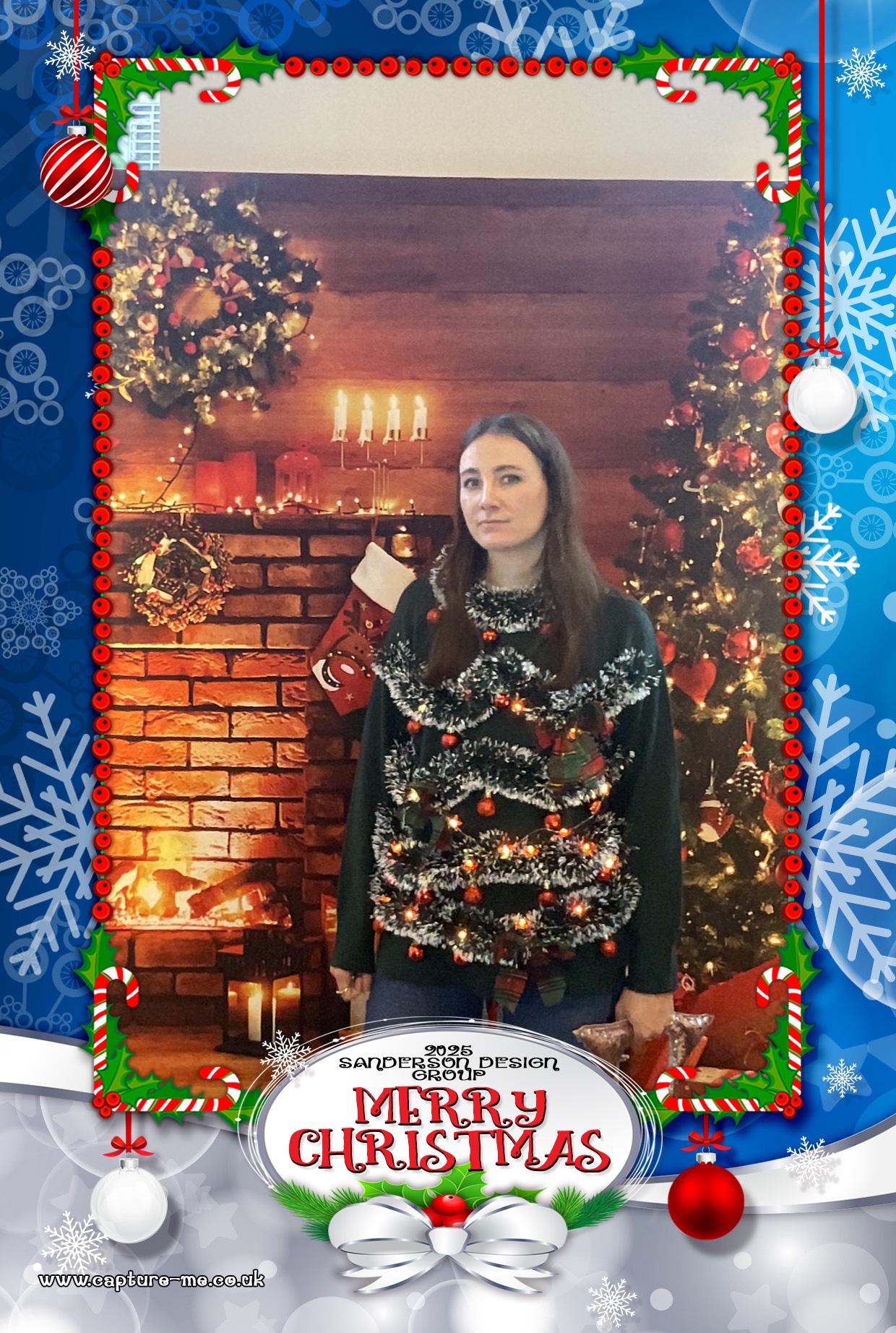 Sanderson Christmas Party 25 | View more photos from the event at gallery.capture-me.co.uk/u/Capture-me/Sanderson-Christmas-Party-25