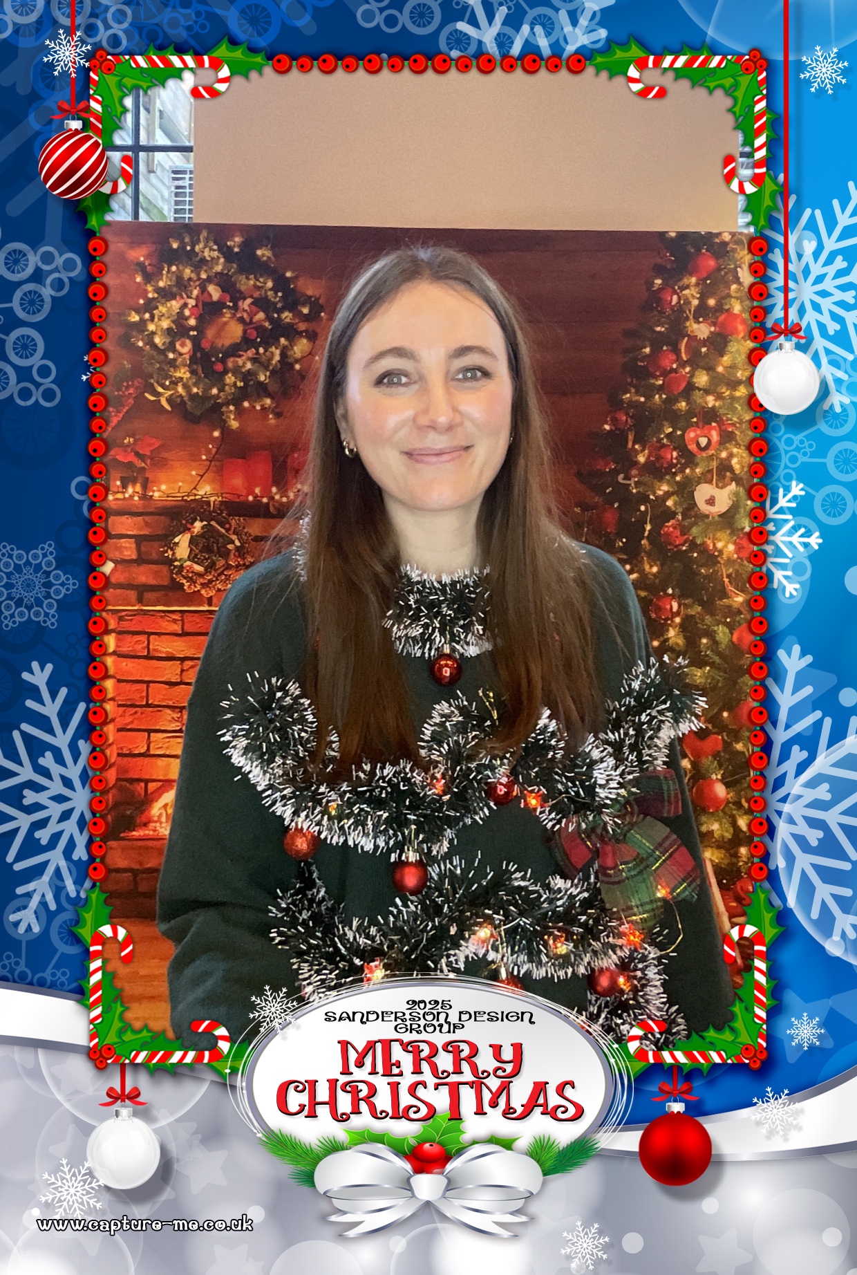 Sanderson Christmas Party 25 | View more photos from the event at gallery.capture-me.co.uk/u/Capture-me/Sanderson-Christmas-Party-25