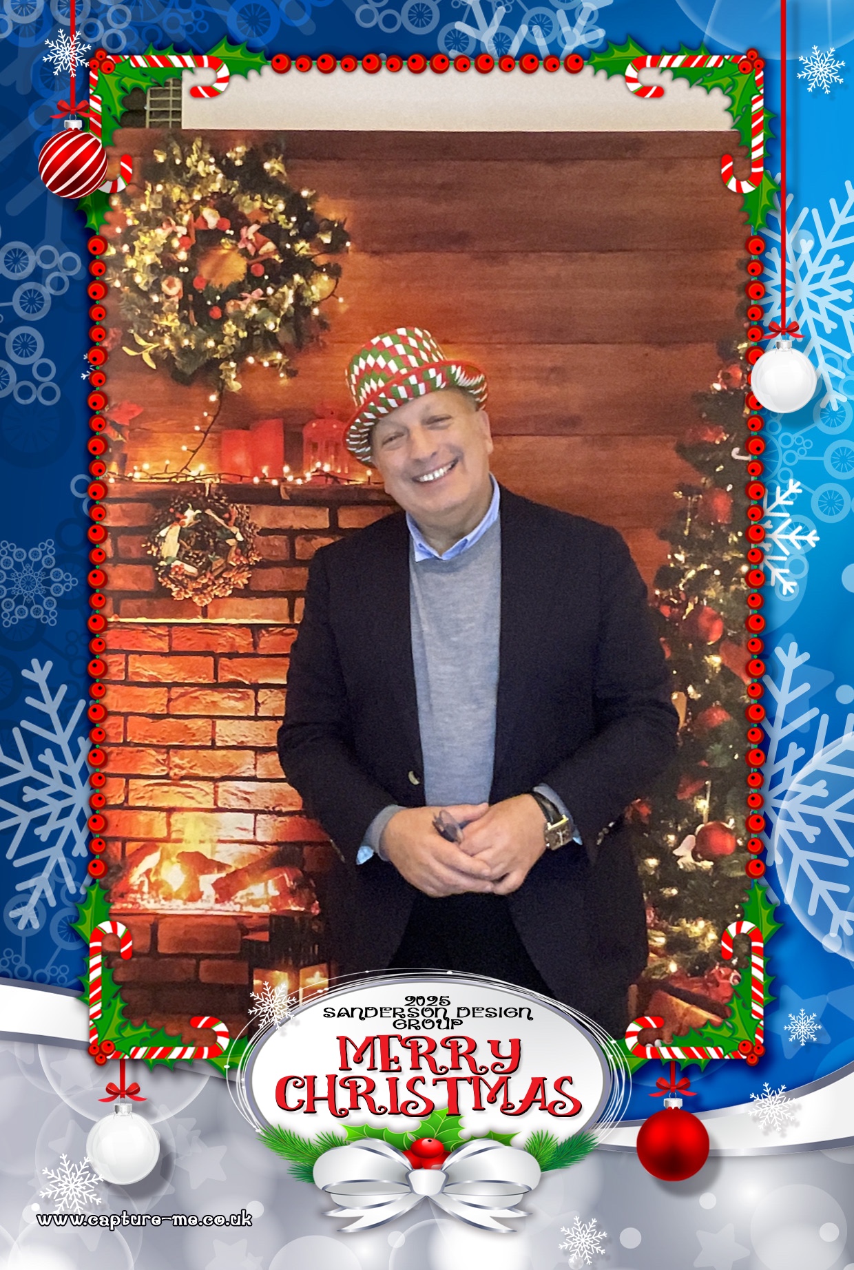 Sanderson Christmas Party 25 | View more photos from the event at gallery.capture-me.co.uk/u/Capture-me/Sanderson-Christmas-Party-25