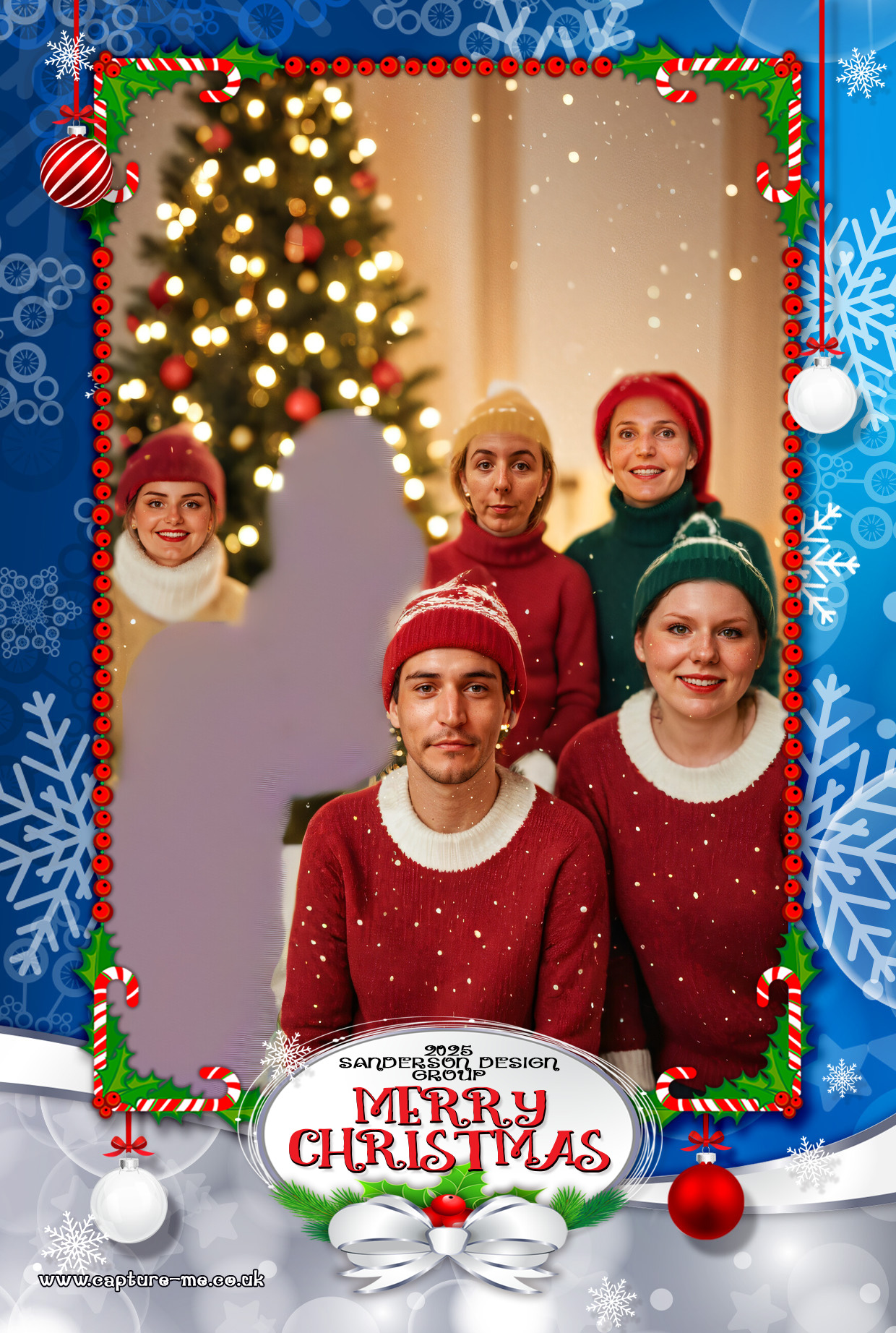 Sanderson Christmas Party 25 | View more photos from the event at gallery.capture-me.co.uk/u/Capture-me/Sanderson-Christmas-Party-25