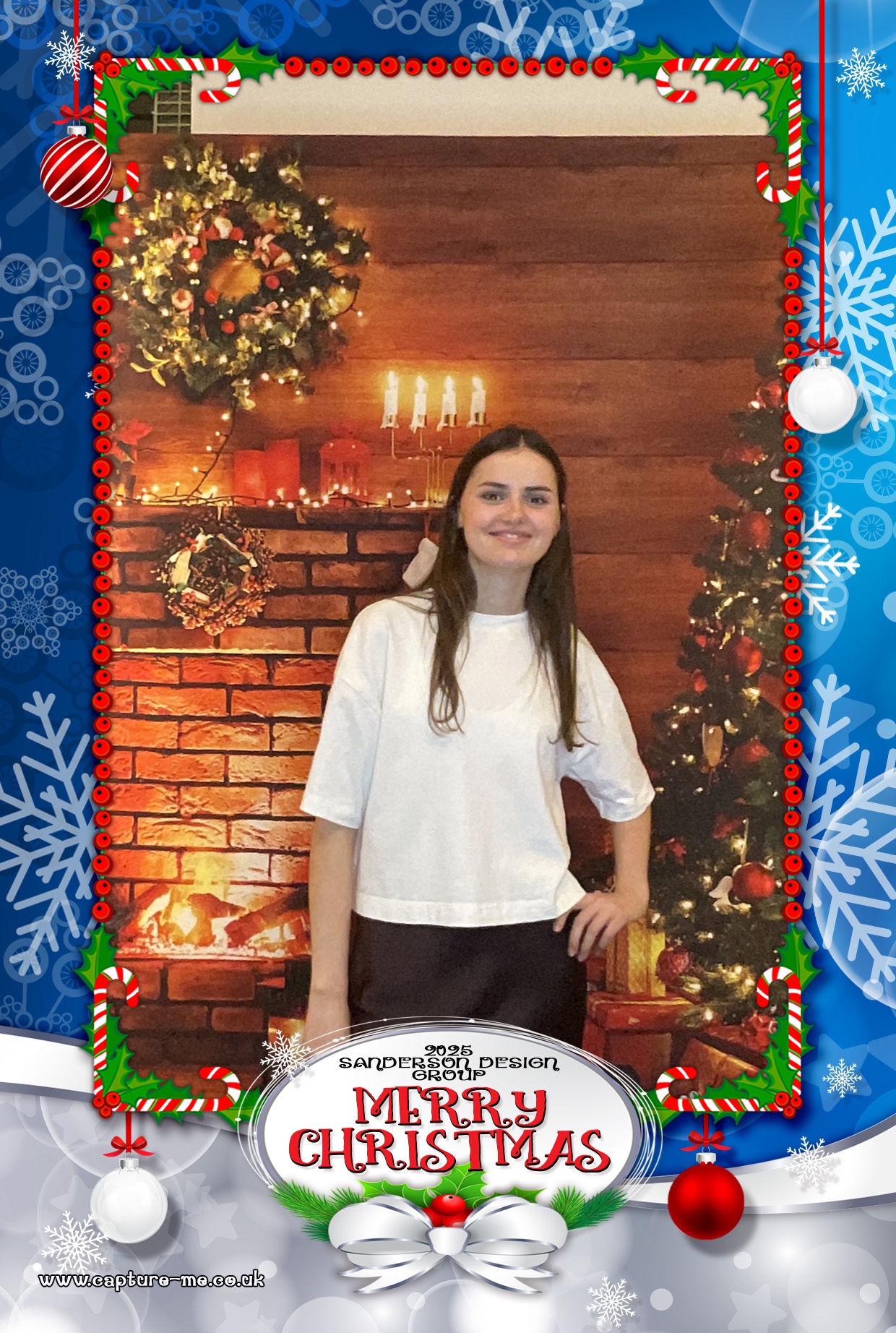 Sanderson Christmas Party 25 | View more photos from the event at gallery.capture-me.co.uk/u/Capture-me/Sanderson-Christmas-Party-25