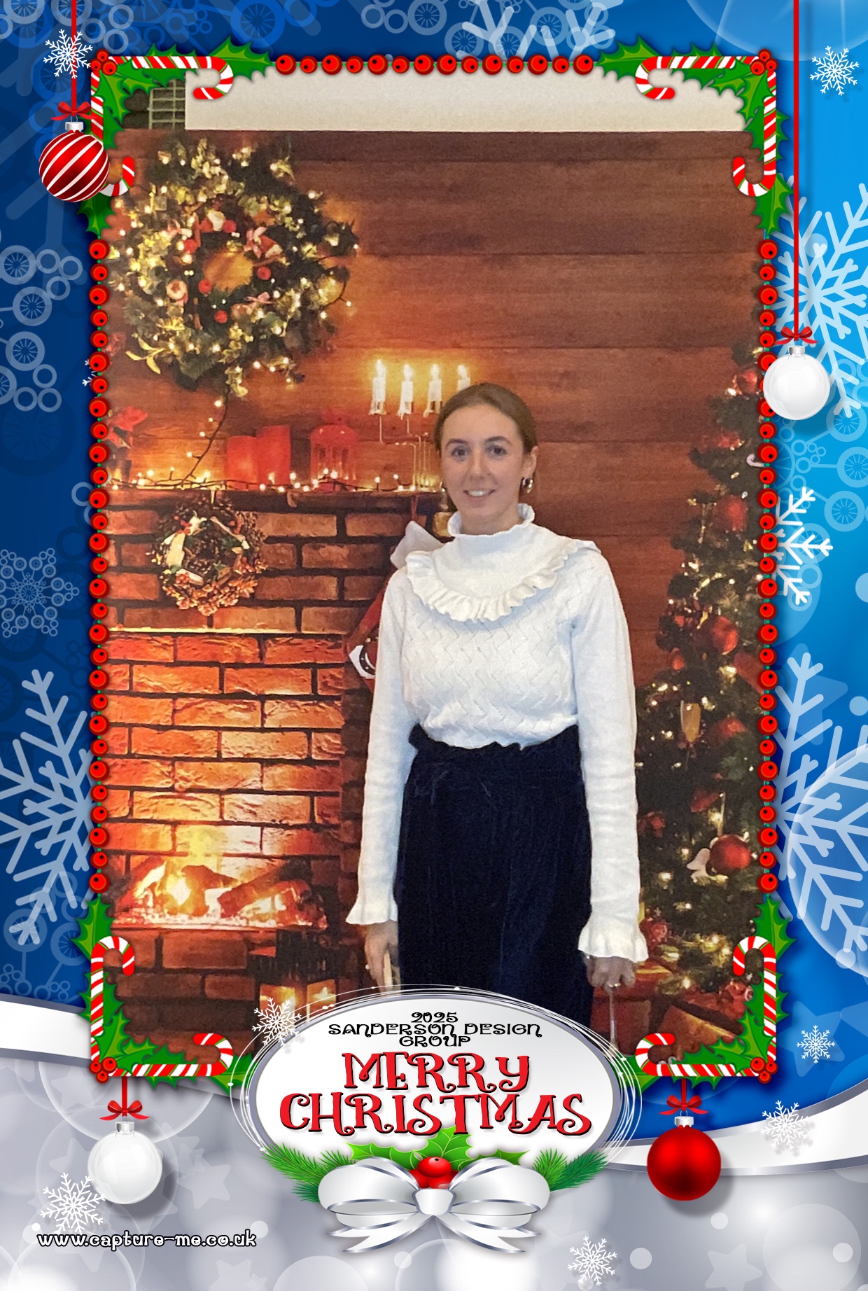 Sanderson Christmas Party 25 | View more photos from the event at gallery.capture-me.co.uk/u/Capture-me/Sanderson-Christmas-Party-25