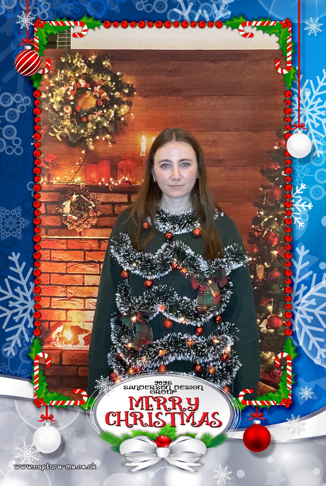 Sanderson Christmas Party 25 | View more photos from the event at gallery.capture-me.co.uk/u/Capture-me/Sanderson-Christmas-Party-25