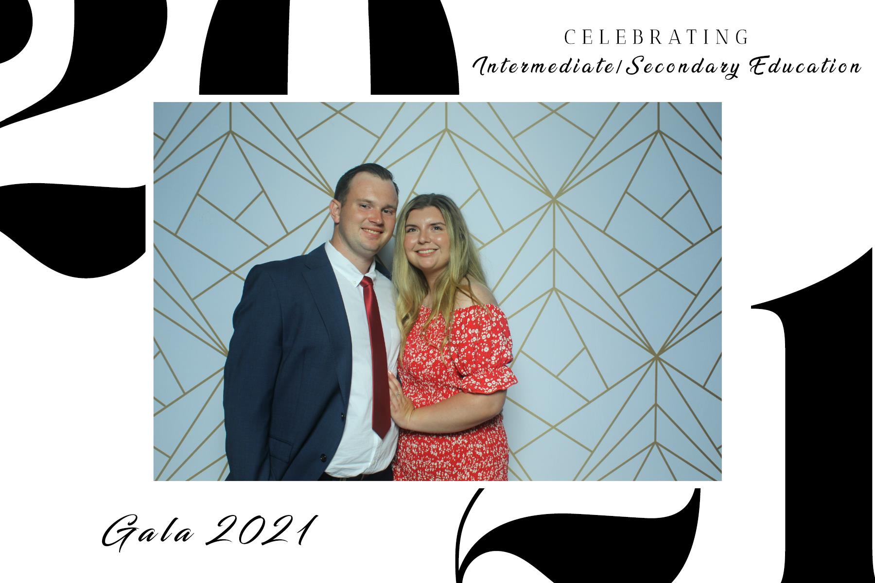 Intermediate/Secondary Education Gala 2021 | View more photos from the event at gallery.capturethemomentnl.ca/u/CaptureTheMoment/IntermediateSecondary-Education-Gala-2021