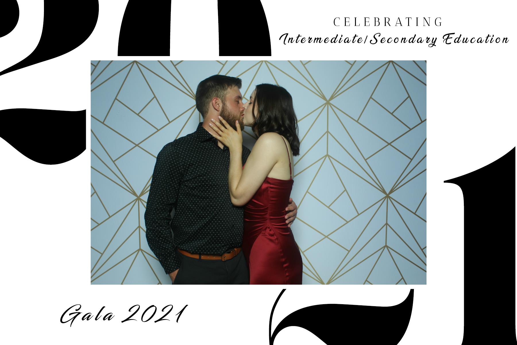 Intermediate/Secondary Education Gala 2021 | View more photos from the event at gallery.capturethemomentnl.ca/u/CaptureTheMoment/IntermediateSecondary-Education-Gala-2021