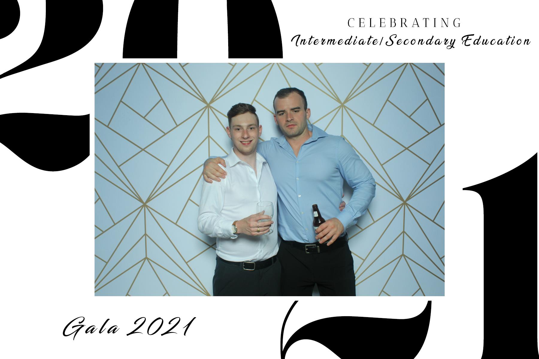 Intermediate/Secondary Education Gala 2021 | View more photos from the event at gallery.capturethemomentnl.ca/u/CaptureTheMoment/IntermediateSecondary-Education-Gala-2021