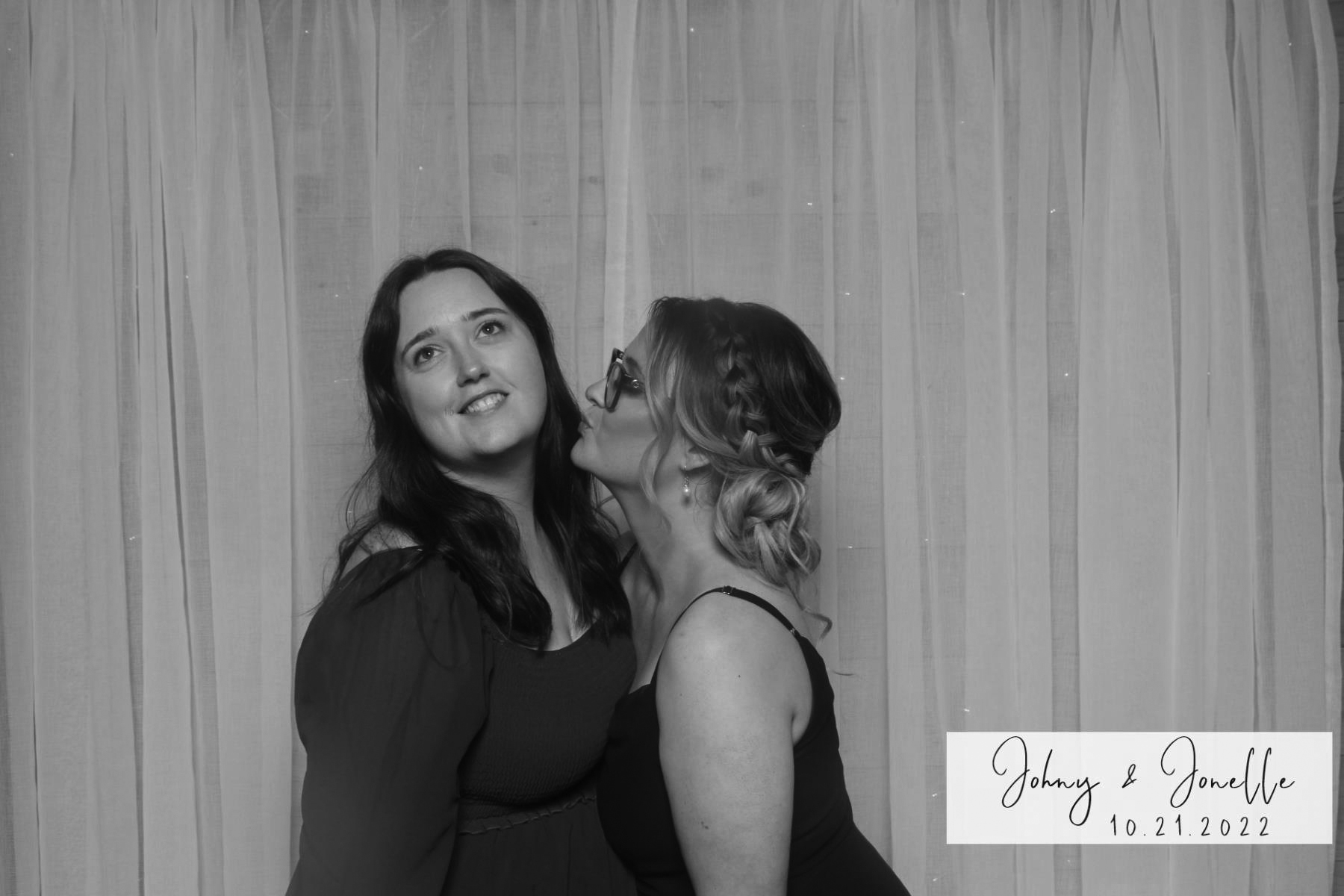 Jonelle + Johny | View more photos from the event at gallery.capturethemomentnl.ca/u/CaptureTheMoment/Jonelle-Johny