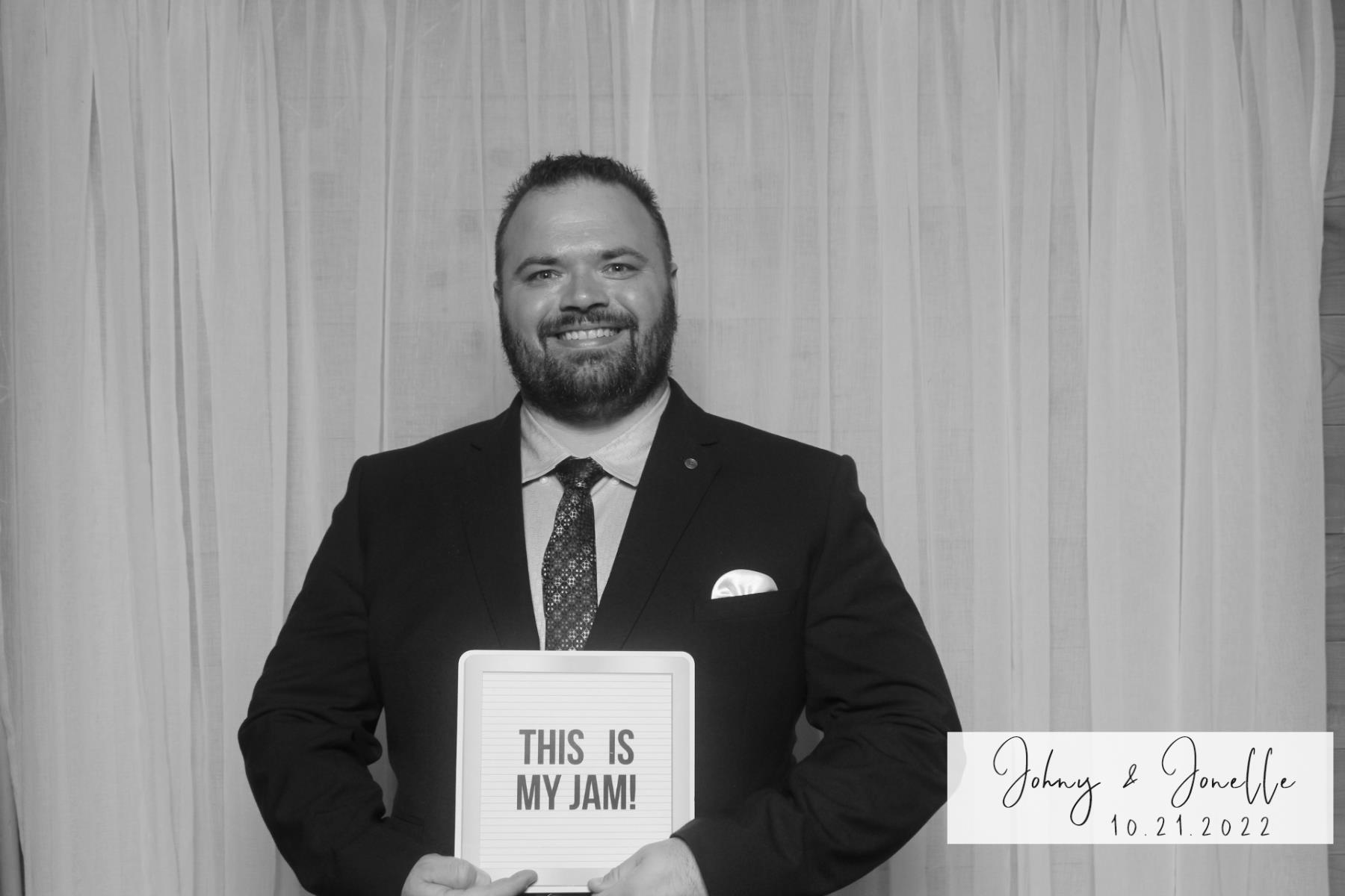 Jonelle + Johny | View more photos from the event at gallery.capturethemomentnl.ca/u/CaptureTheMoment/Jonelle-Johny