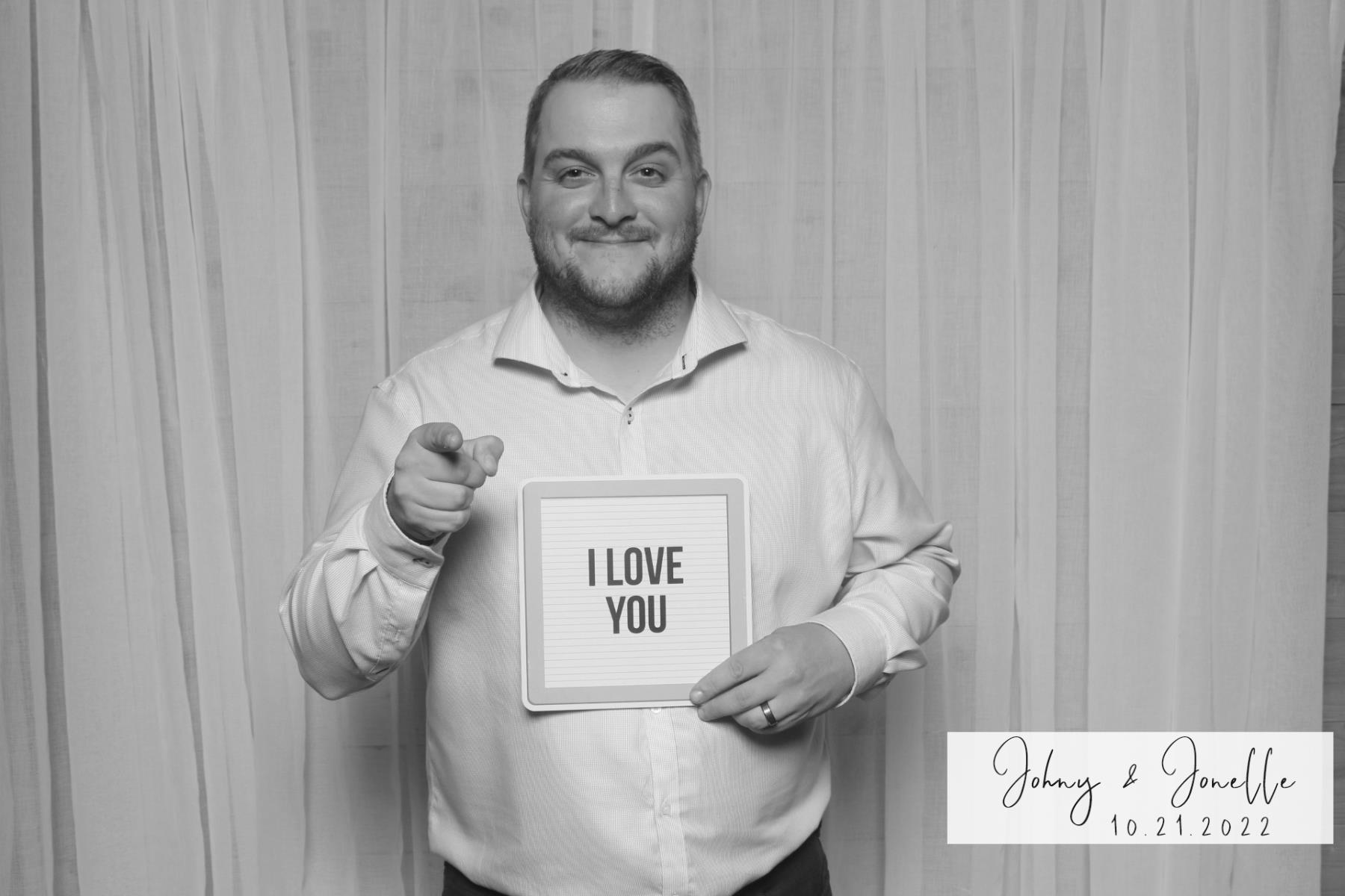 Jonelle + Johny | View more photos from the event at gallery.capturethemomentnl.ca/u/CaptureTheMoment/Jonelle-Johny