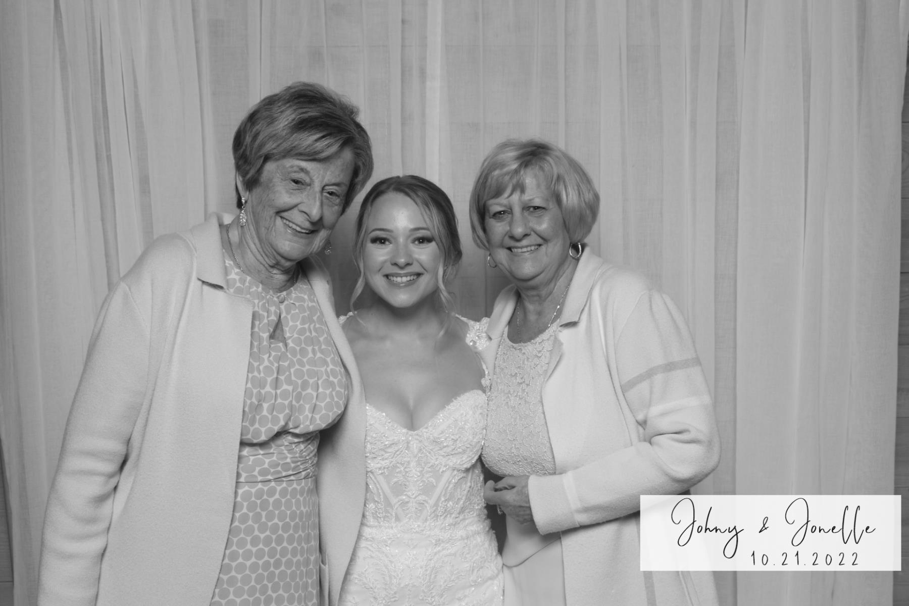 Jonelle + Johny | View more photos from the event at gallery.capturethemomentnl.ca/u/CaptureTheMoment/Jonelle-Johny