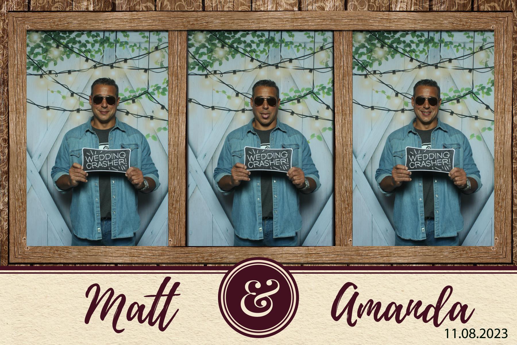 Amanda + Matt  | View more photos from the event at gallery.capturethemomentnl.ca/u/CaptureTheMoment/Amanda-Matt