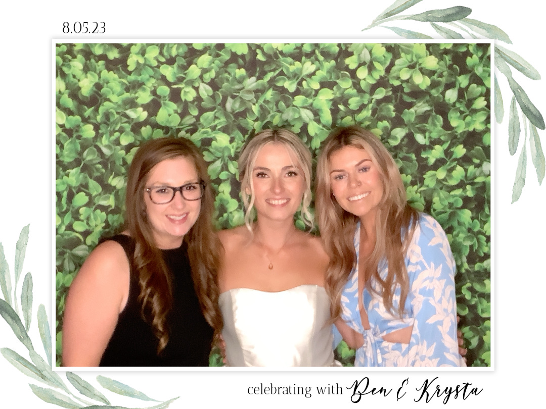 Ben + Krysta  | View more photos from the event at gallery.capturethemomentnl.ca/u/CaptureTheMoment/Ben-Krysta