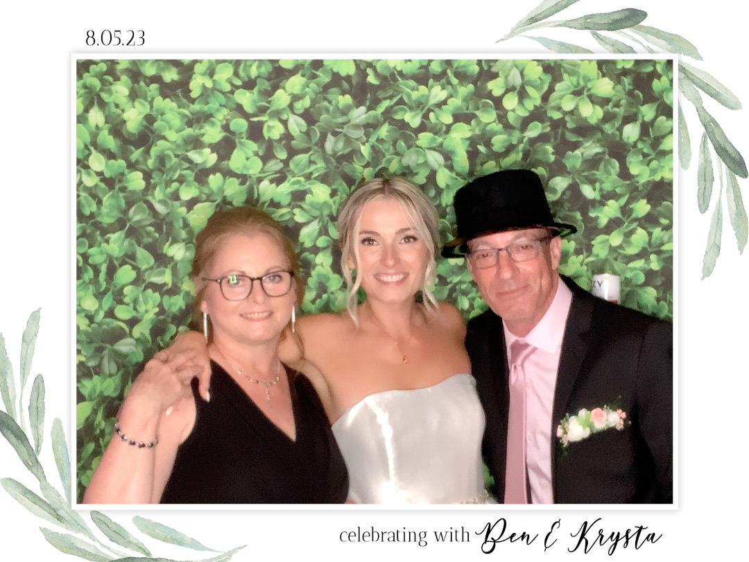 Ben + Krysta  | View more photos from the event at gallery.capturethemomentnl.ca/u/CaptureTheMoment/Ben-Krysta