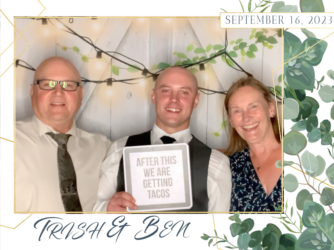 Ben + Trish  | View more photos from the event at gallery.capturethemomentnl.ca/u/CaptureTheMoment/Ben-Trish