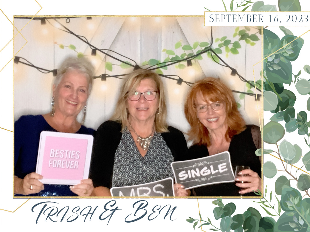 Ben + Trish  | View more photos from the event at gallery.capturethemomentnl.ca/u/CaptureTheMoment/Ben-Trish