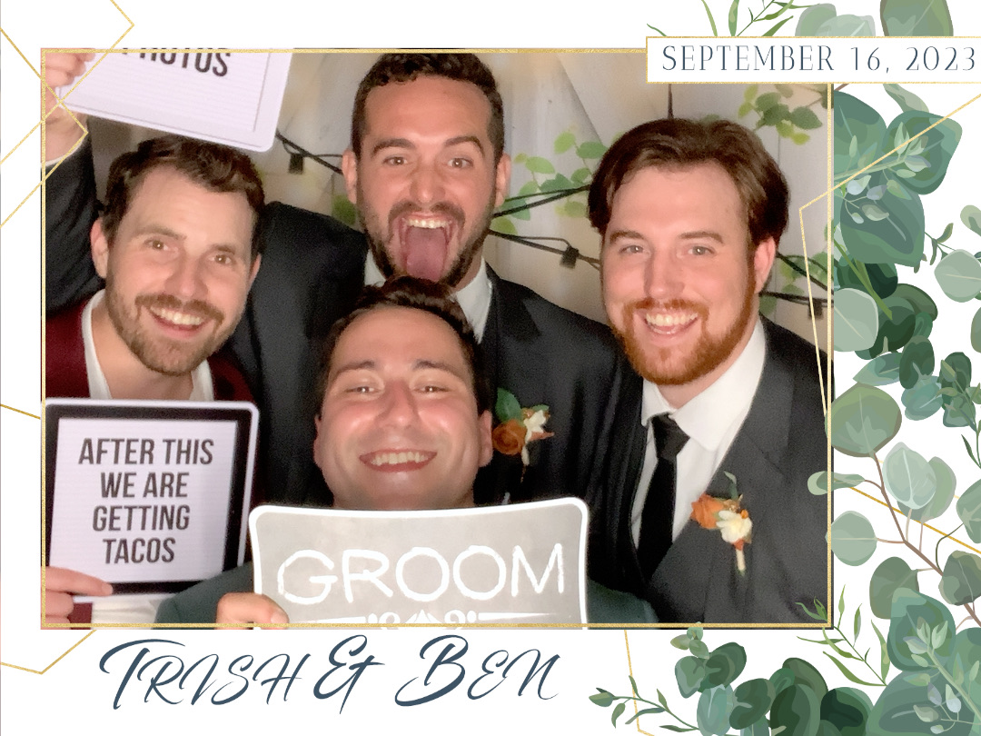 Ben + Trish  | View more photos from the event at gallery.capturethemomentnl.ca/u/CaptureTheMoment/Ben-Trish